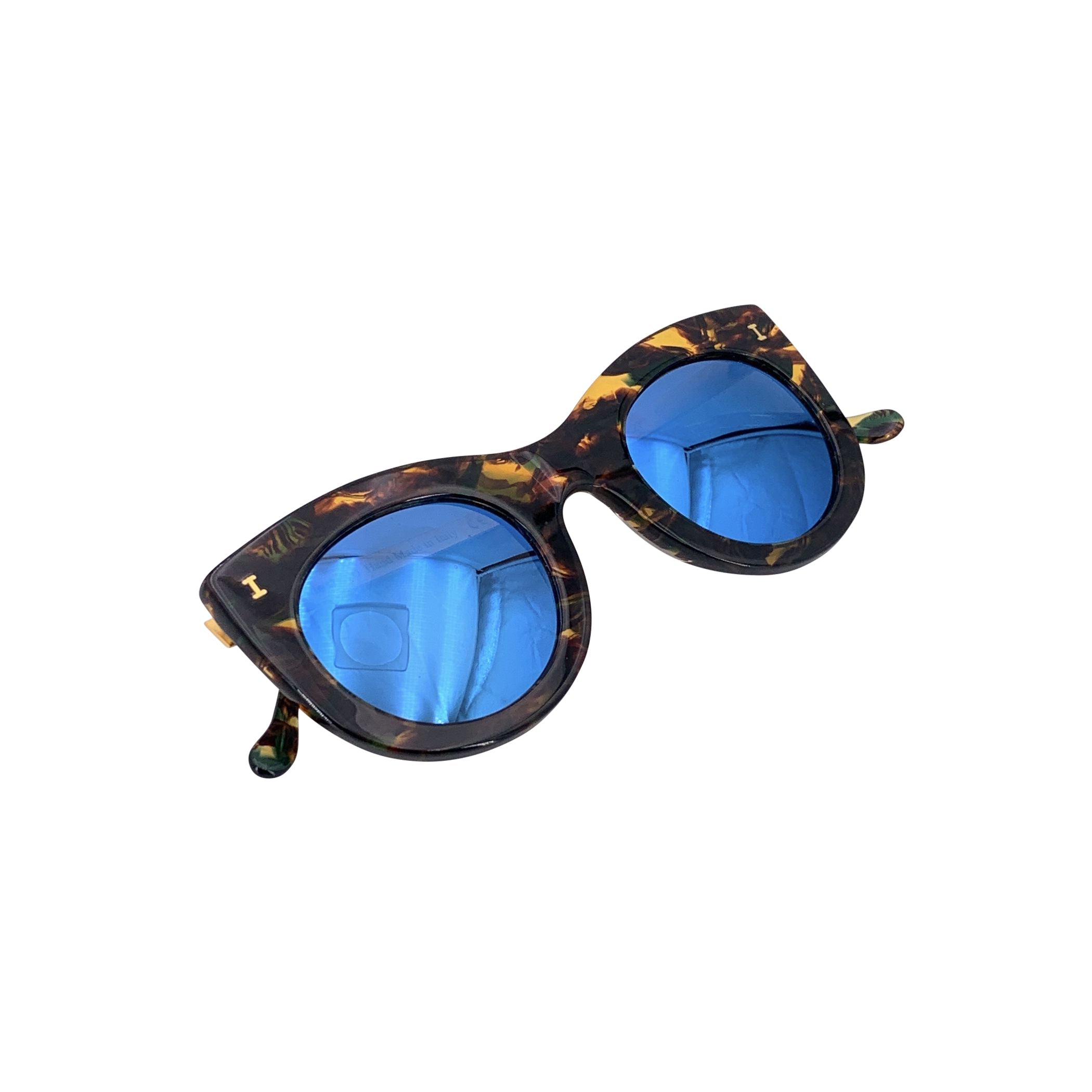 ILLESTEVA Sunglasses