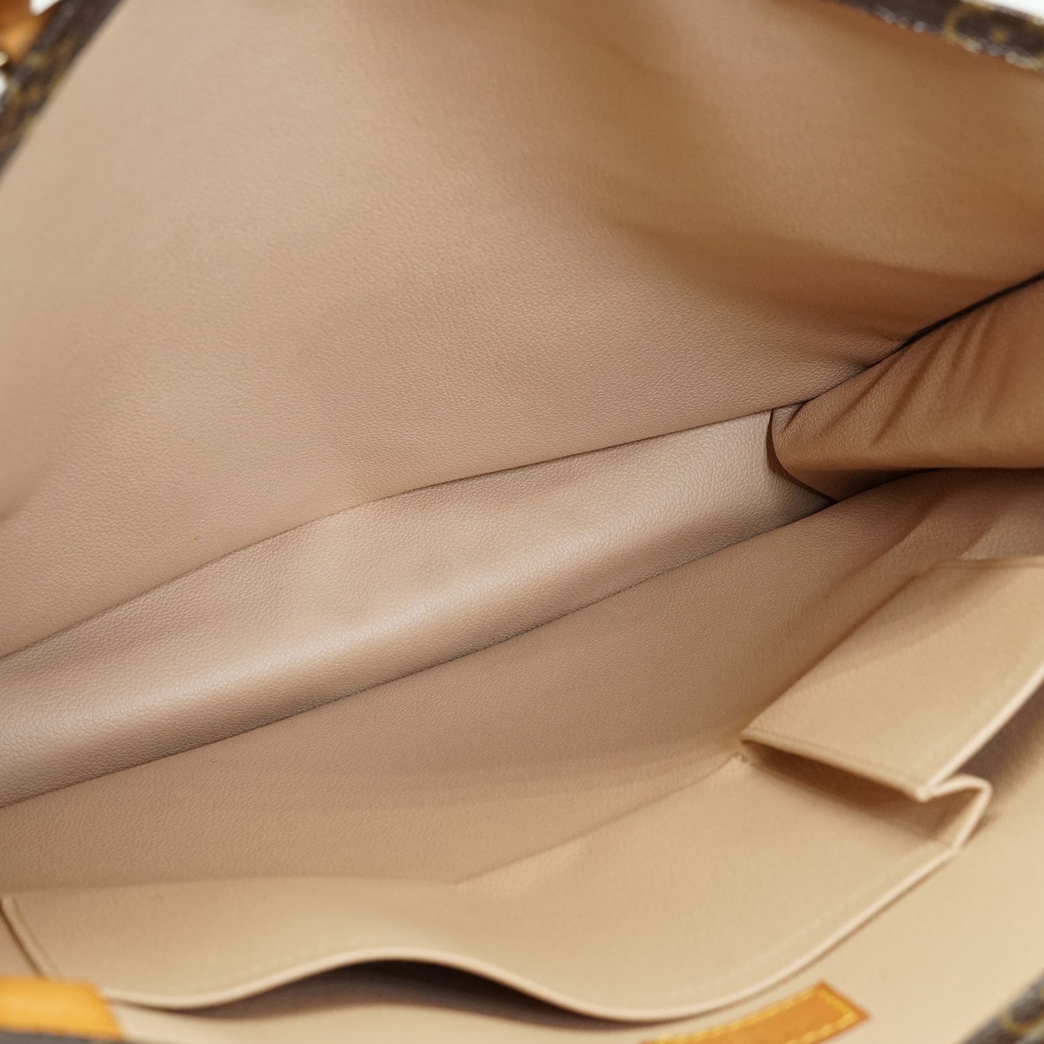 Louis Vuitton Plat Totes