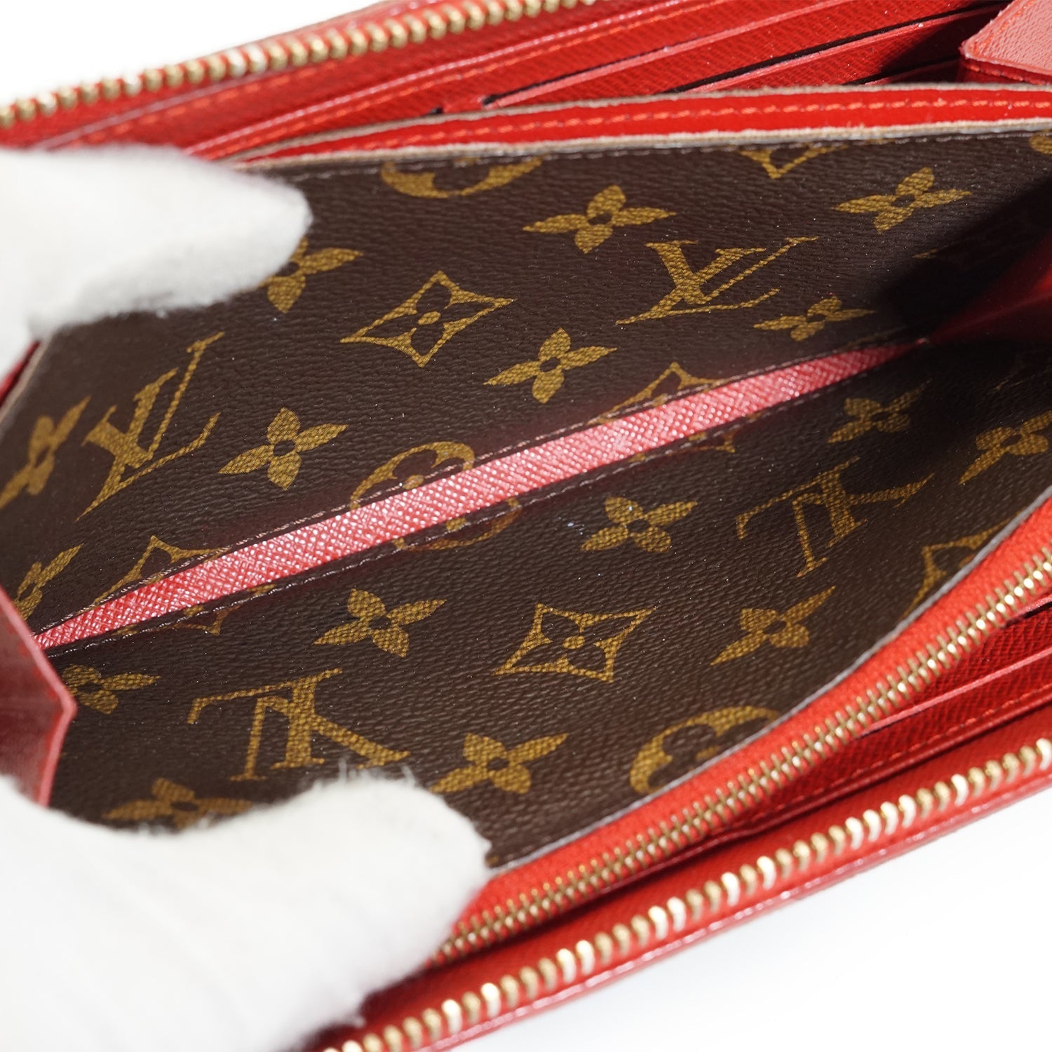 Louis Vuitton Retiro Wallets