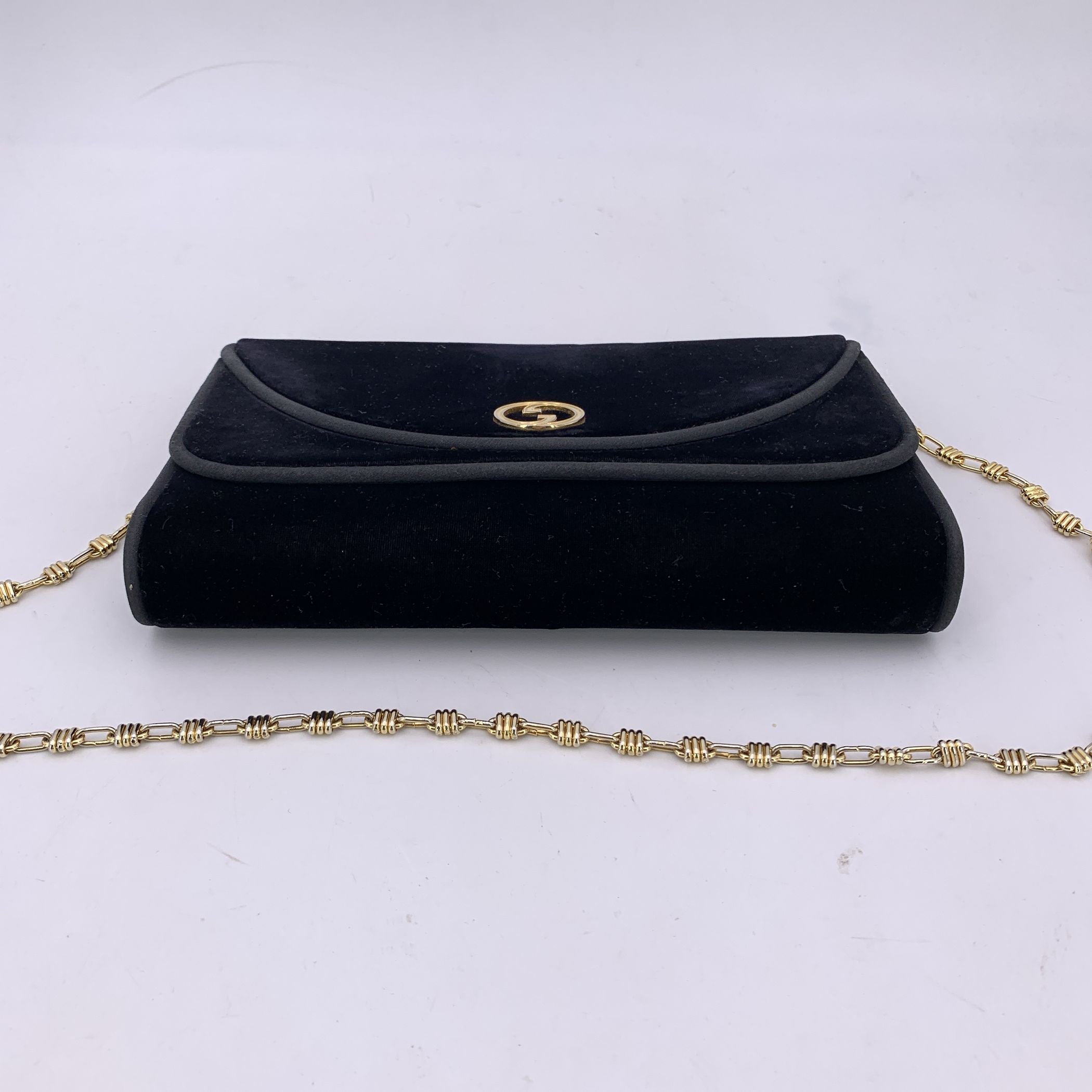 GUCCI Shoulder Bags