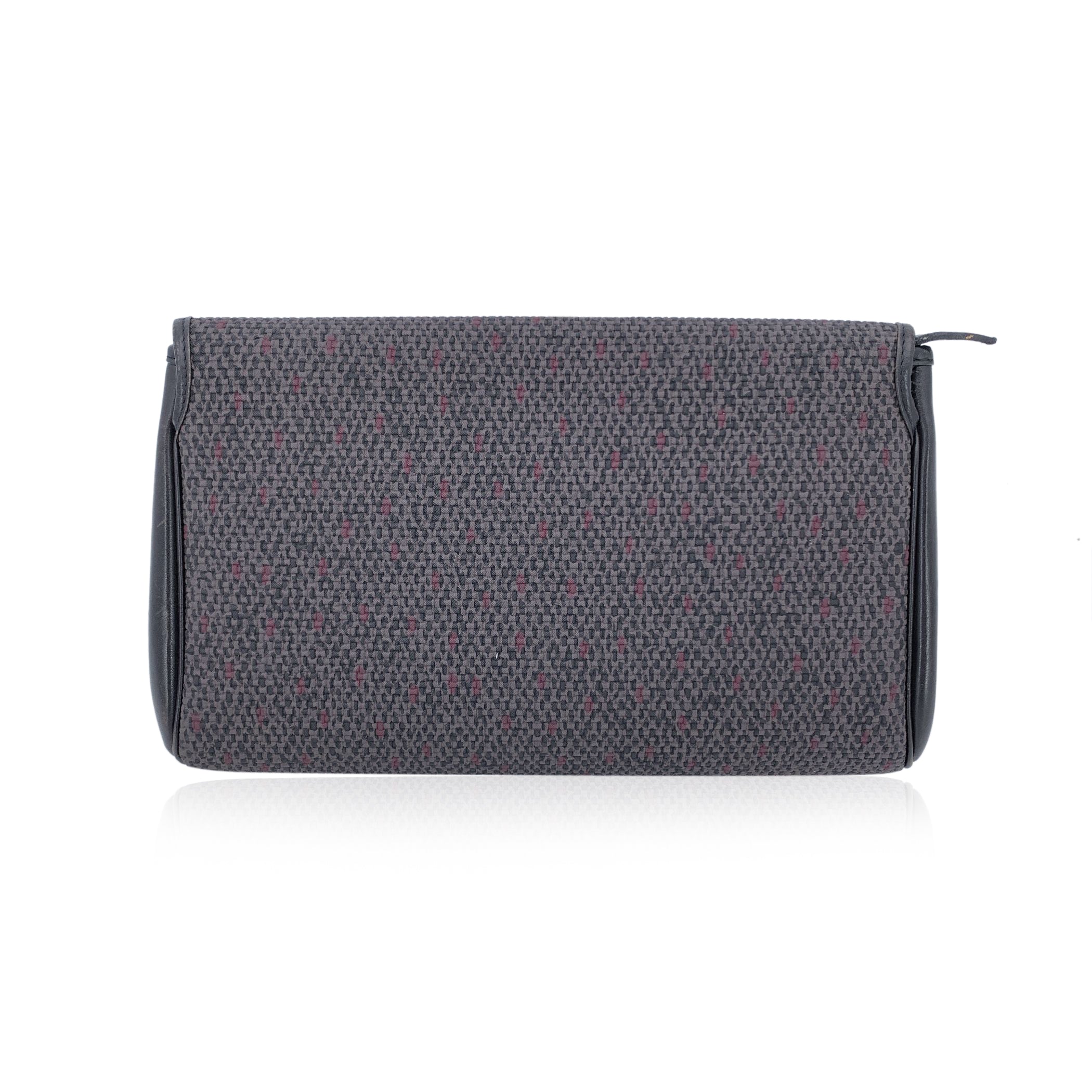 Clutches Yves Saint Laurent
