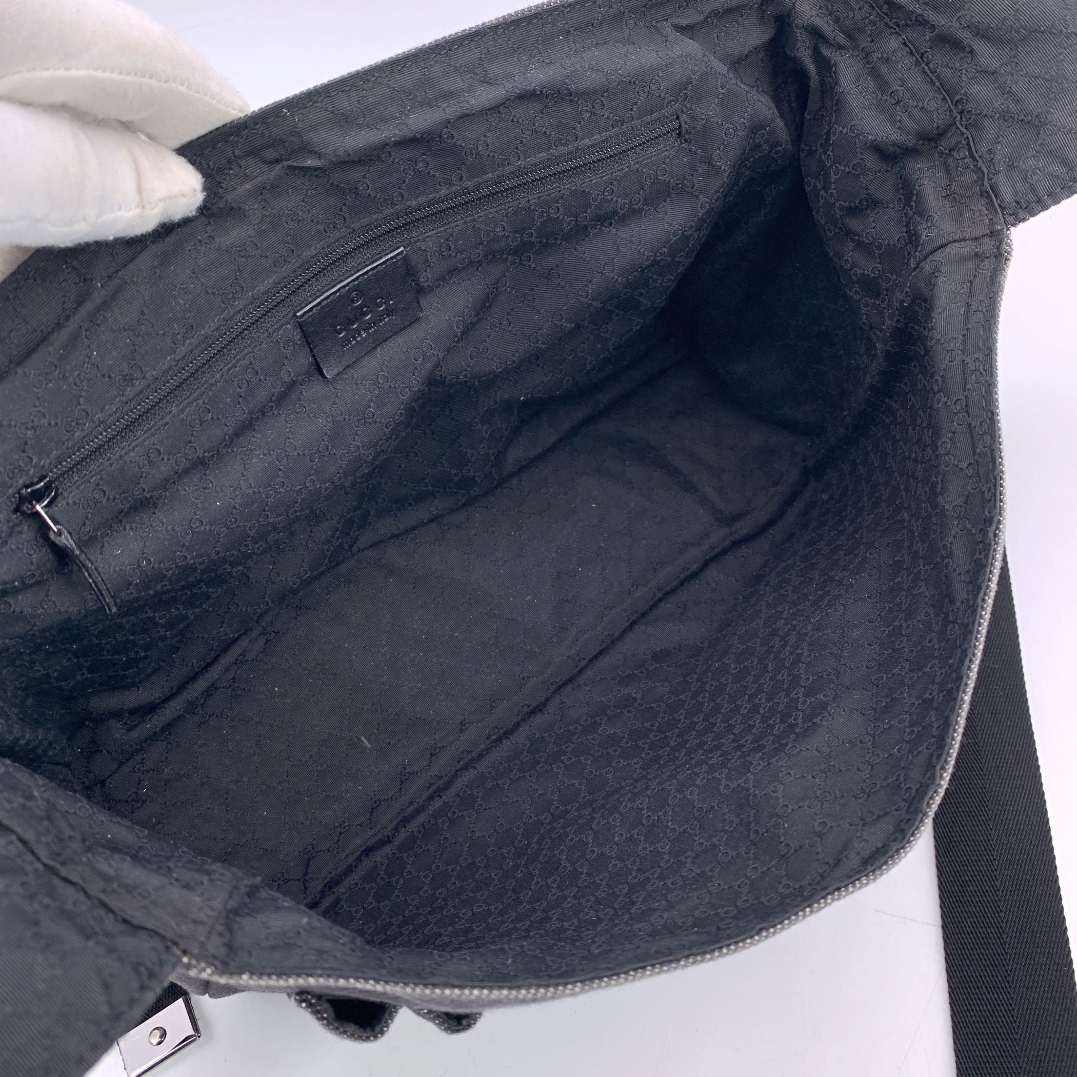 GUCCI Crossbody Bags