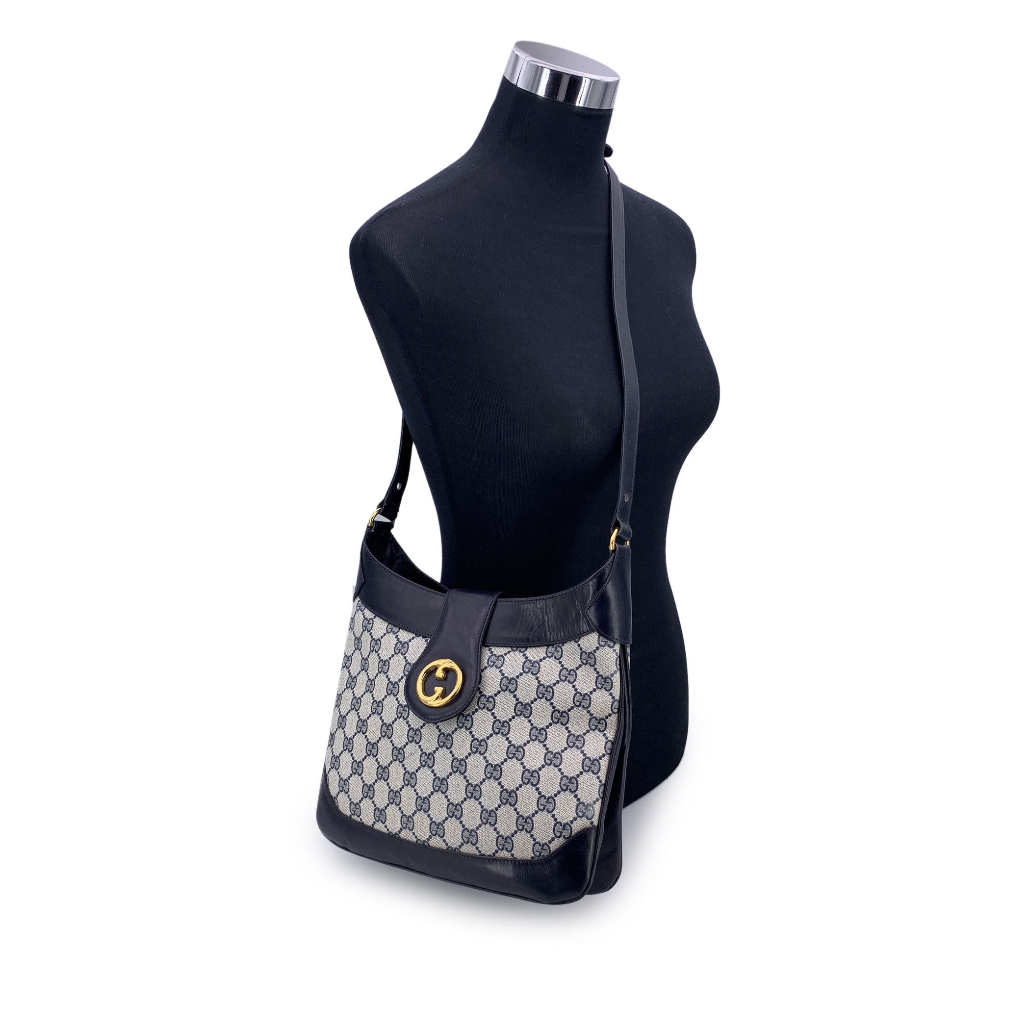 GUCCI Shoulder Bags