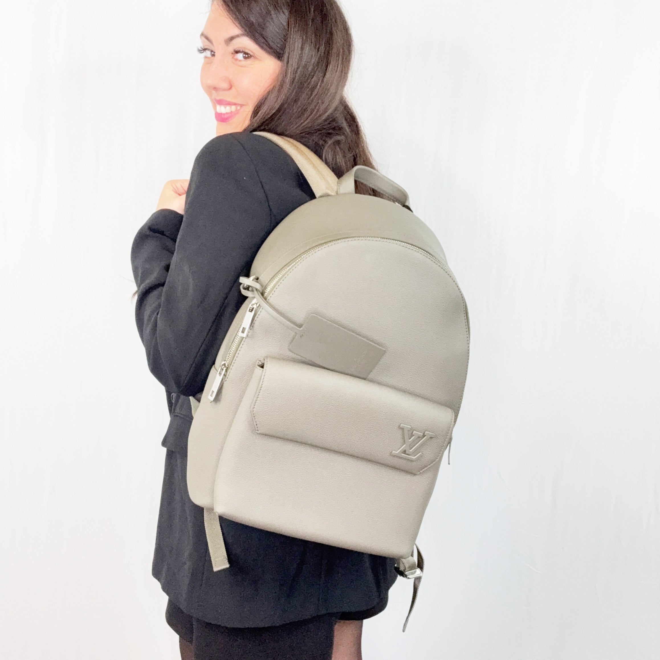 Louis Vuitton Grey LV Aerogram Leather Takeoff Backpack Bag