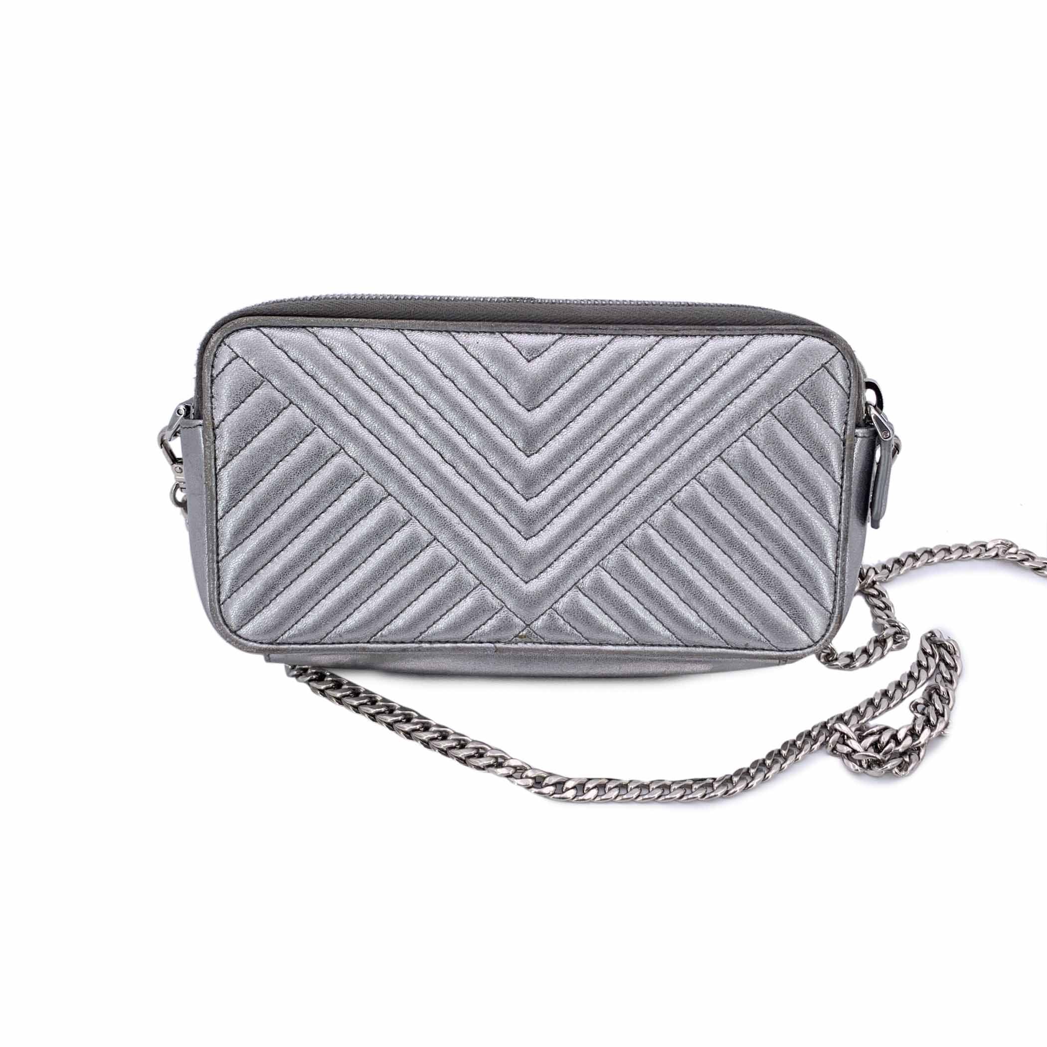 PRADA Crossbody Bags Diagramme
