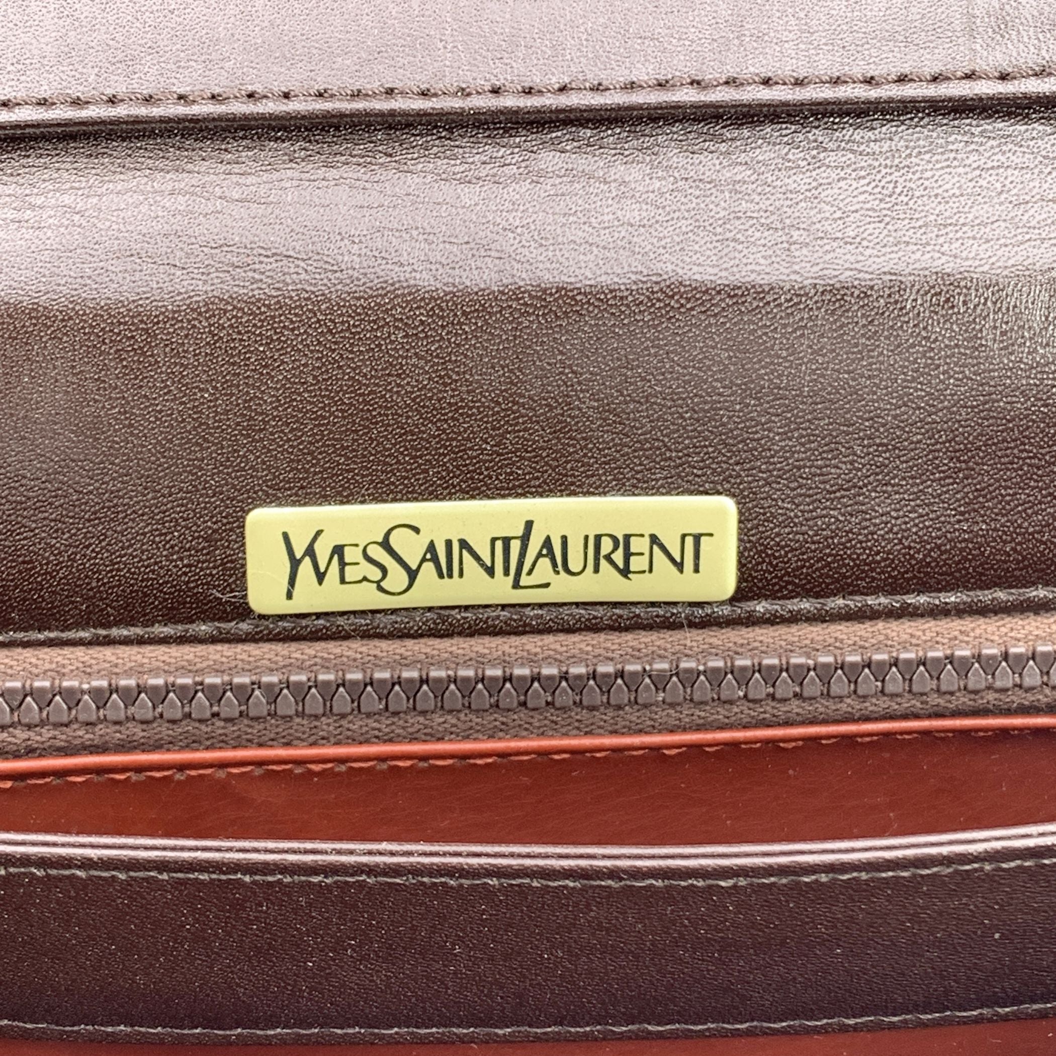YVES SAINT LAURENT Shoulder Bags