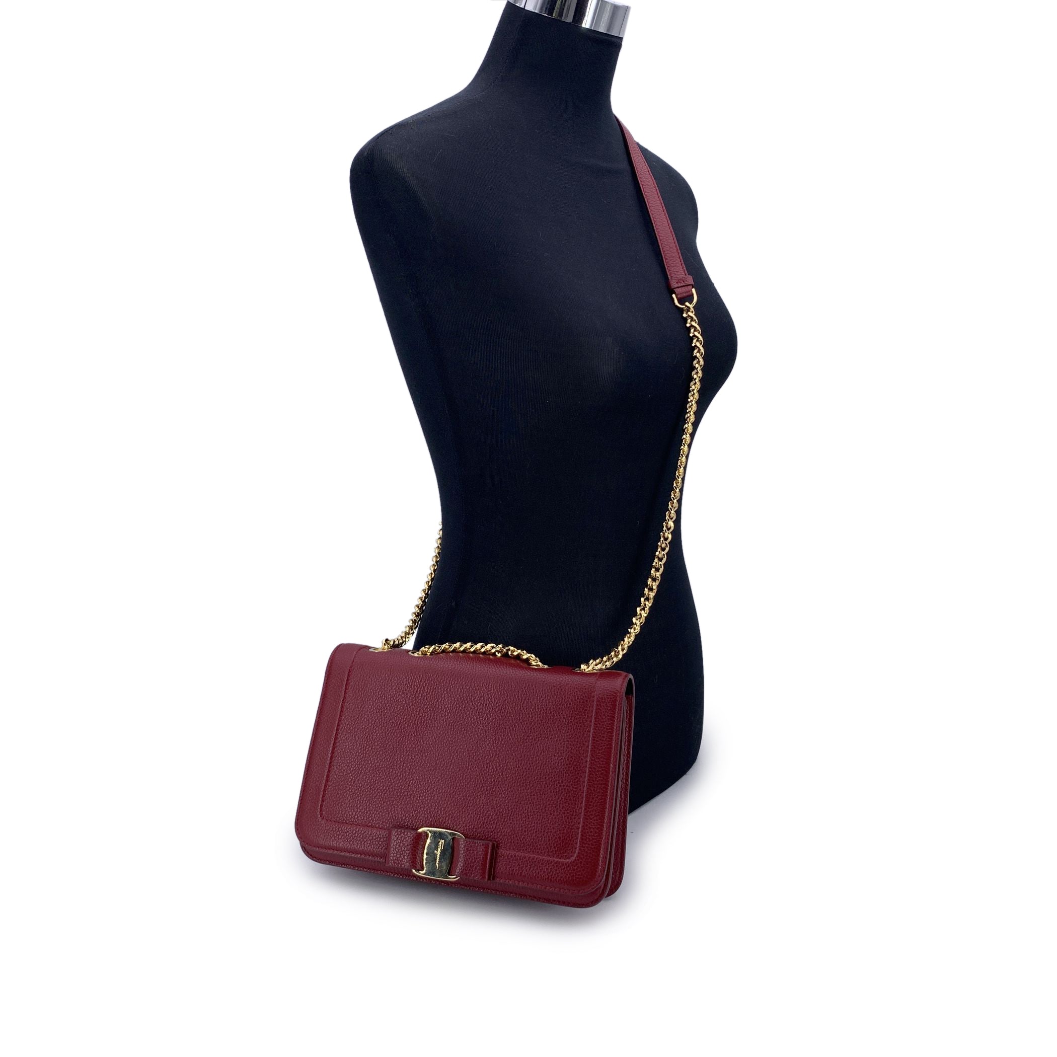SALVATORE FERRAGAMO Shoulder Bags Vara