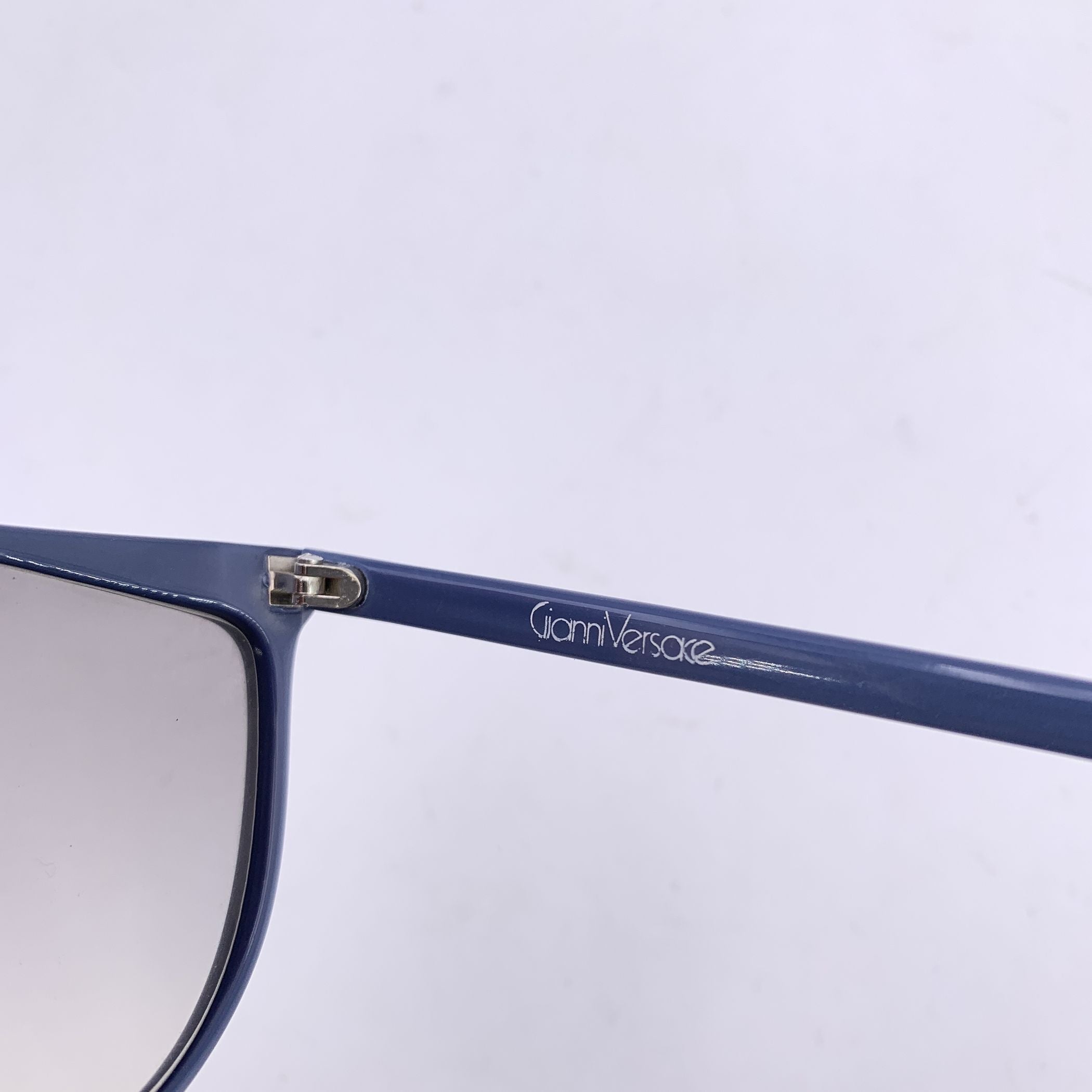 GIANNI VERSACE Sunglasses