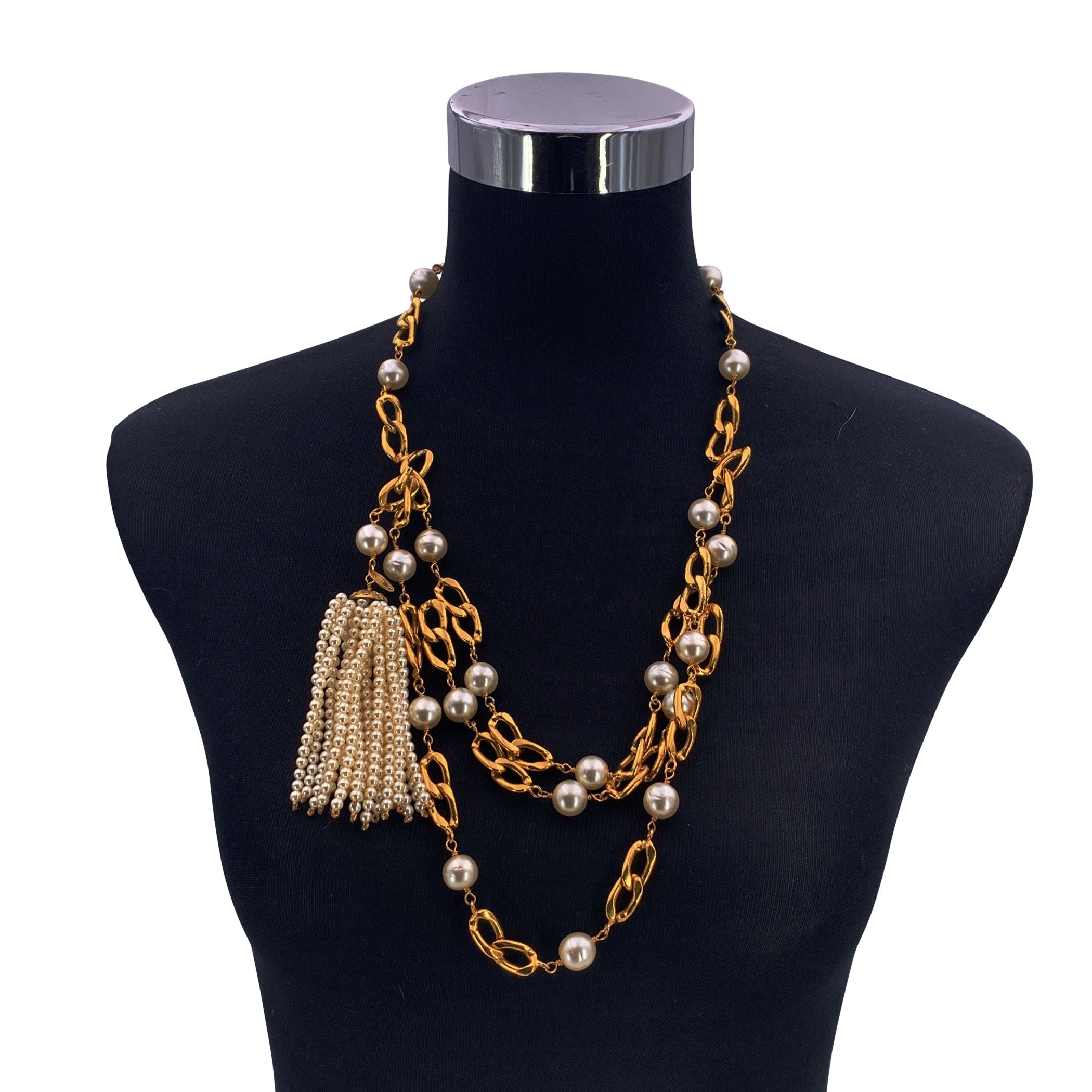 Necklaces Chanel