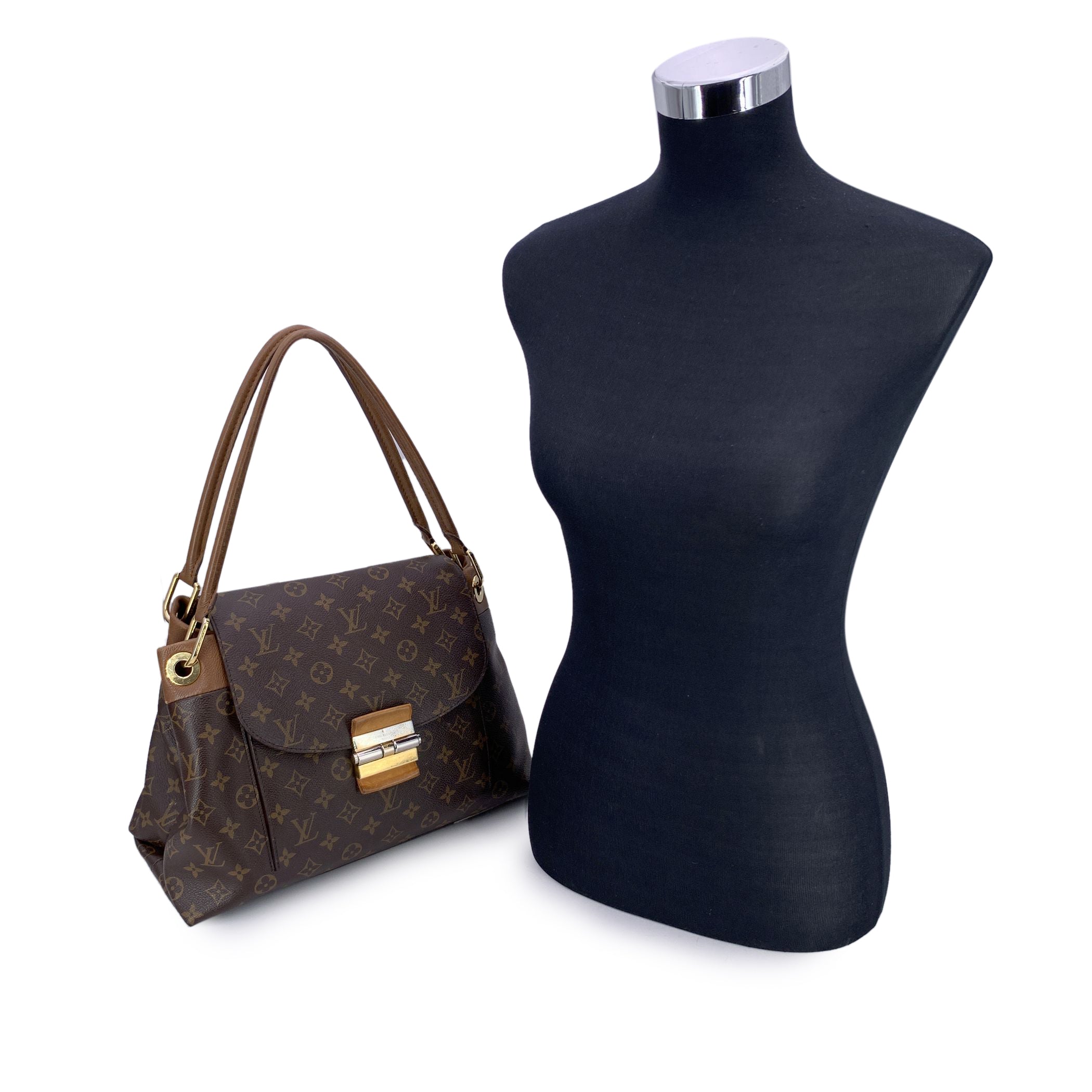LOUIS VUITTON Totes Olympe