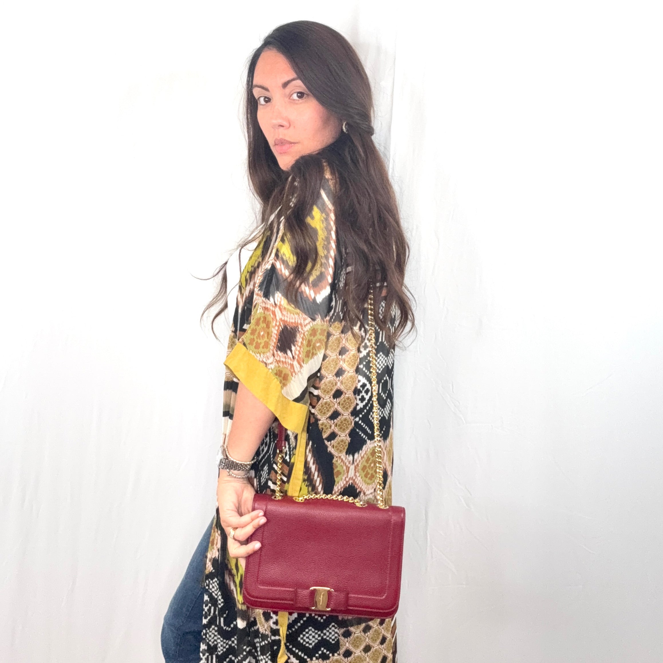 Borsa a tracolla con patta e fiocco Vara in pelle bordeaux Salvatore Ferragamo