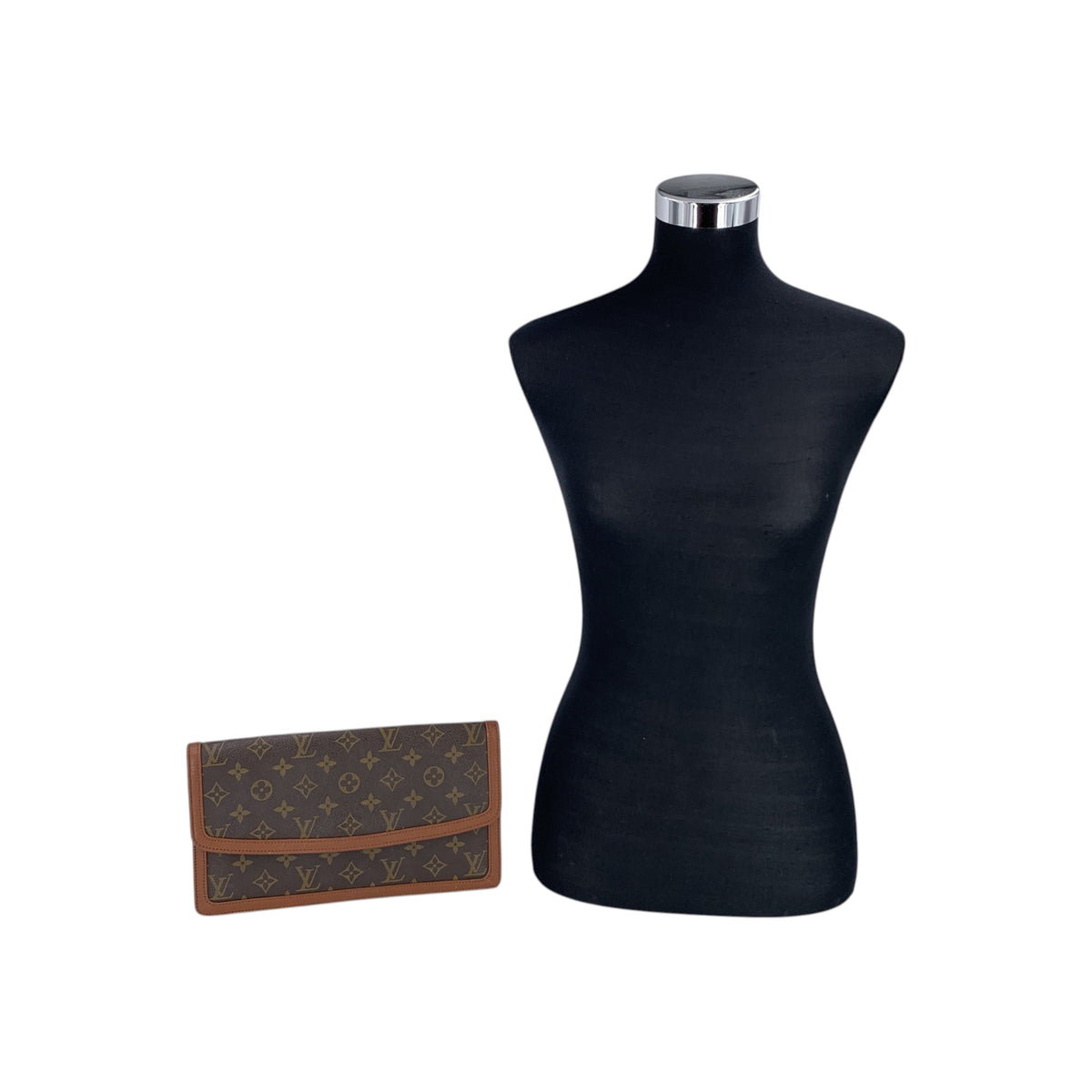 Louis Vuitton Pochette Dame GM Clutches