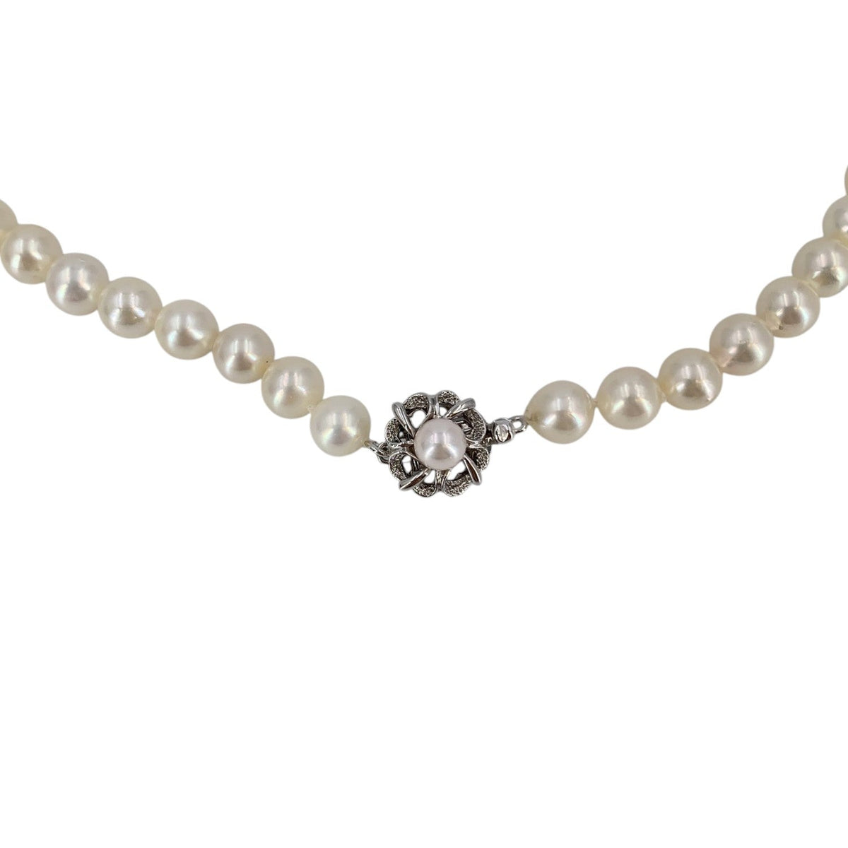 Akoya Pearls Floral Clasp Pearl Necklaces
