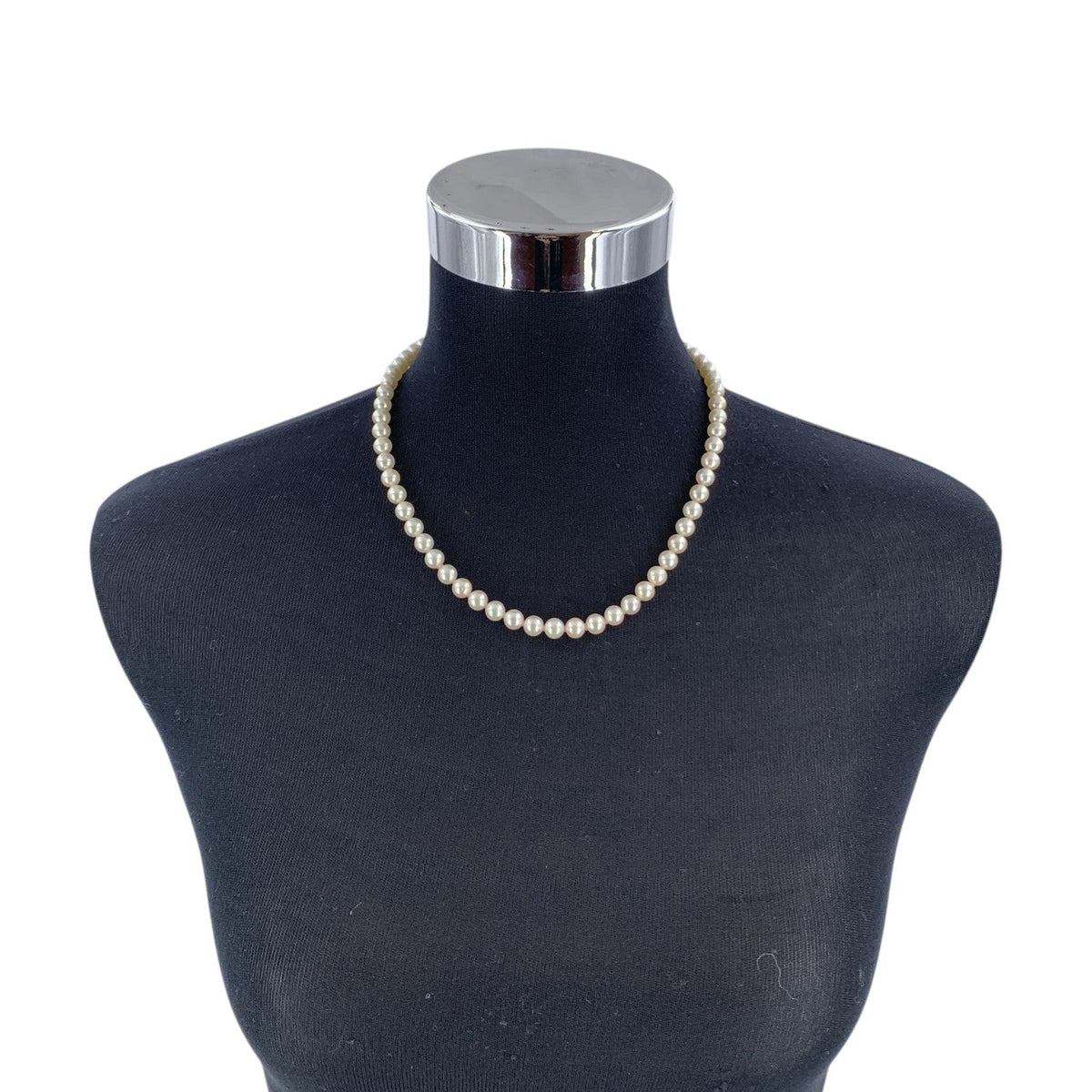 Akoya Pearls Floral Clasp Pearl Necklaces