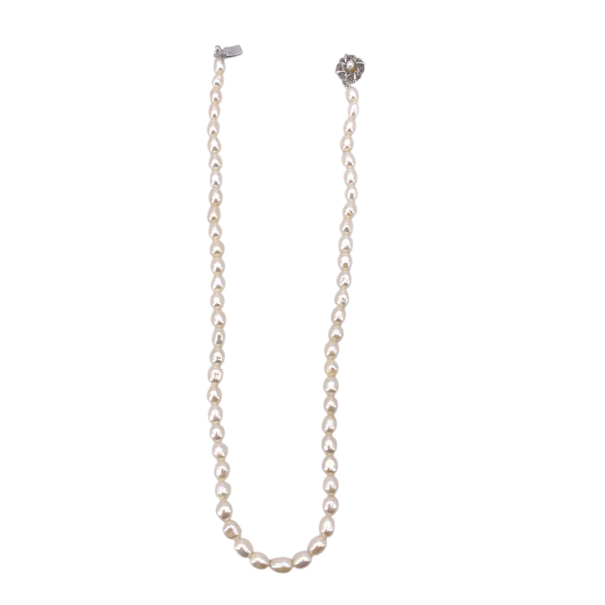 Freshwater Pearls Necklaces