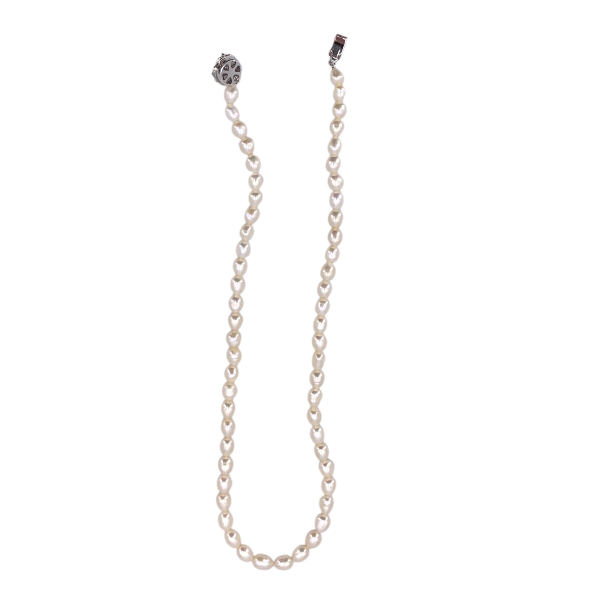Freshwater Pearls Necklaces