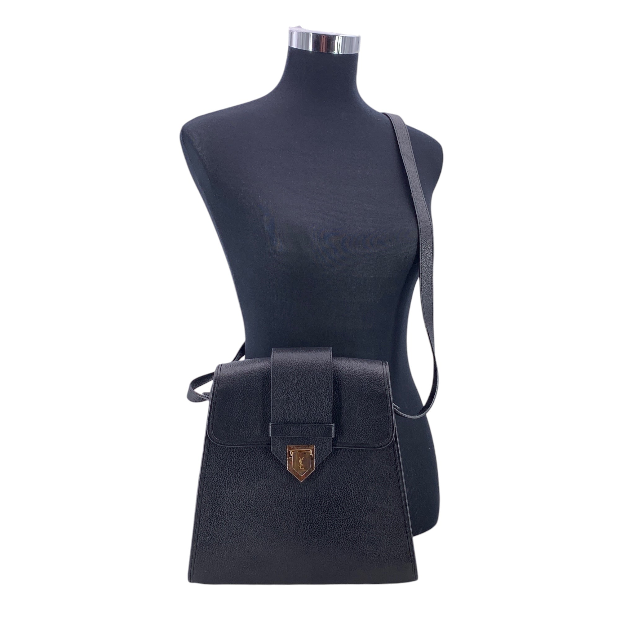 Yves Saint Laurent Trapeze Shoulder Bags