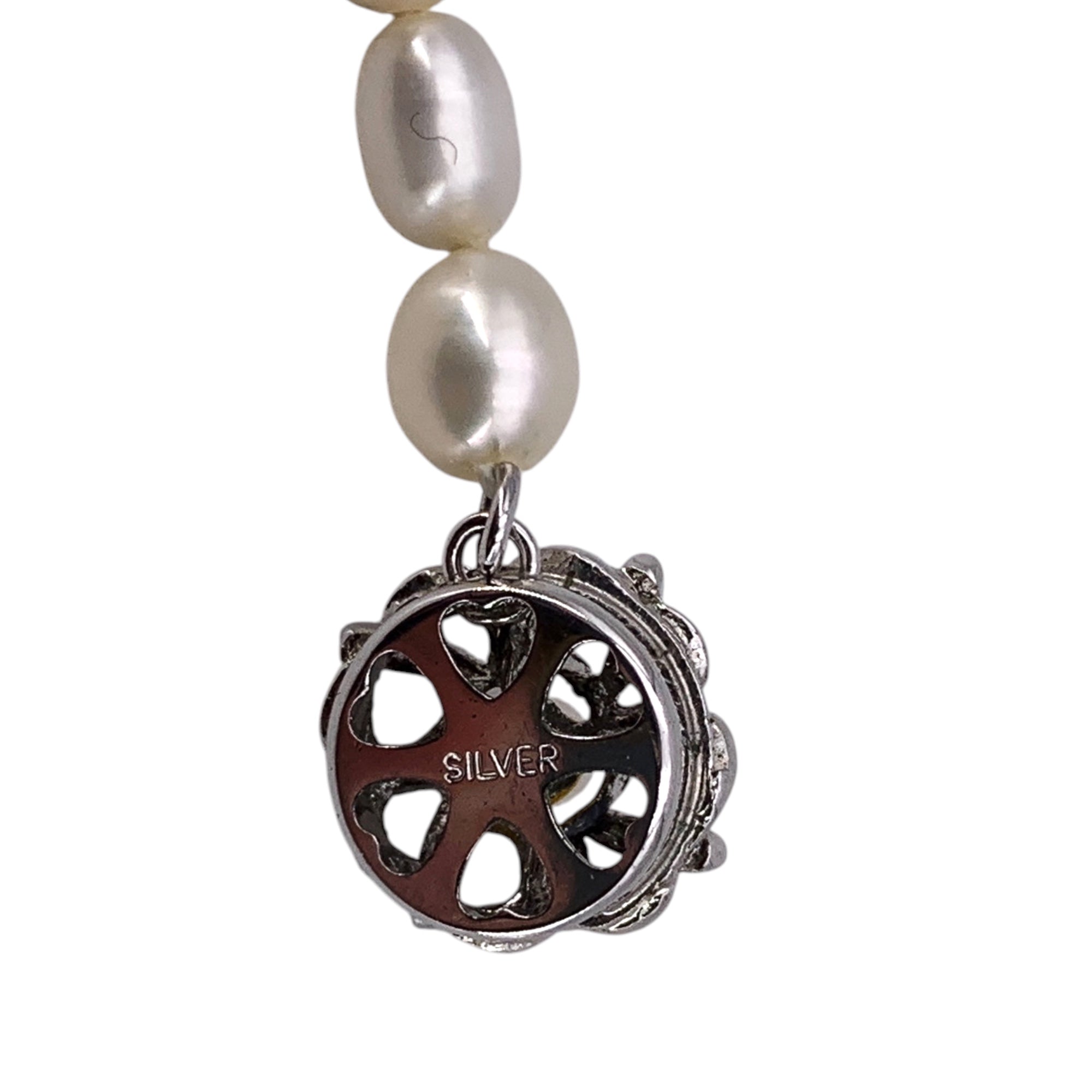 Freshwater Pearls Necklaces