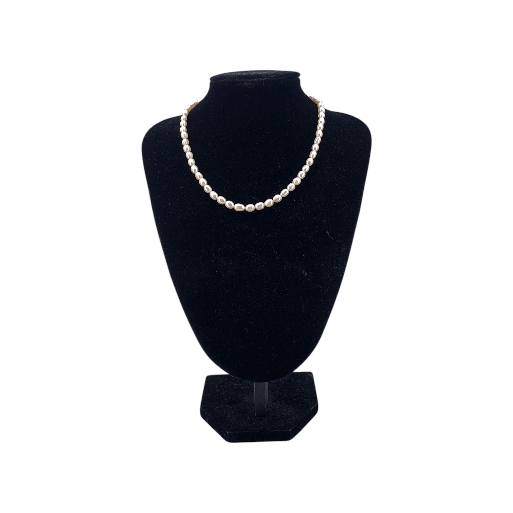 Freshwater Pearls Necklaces