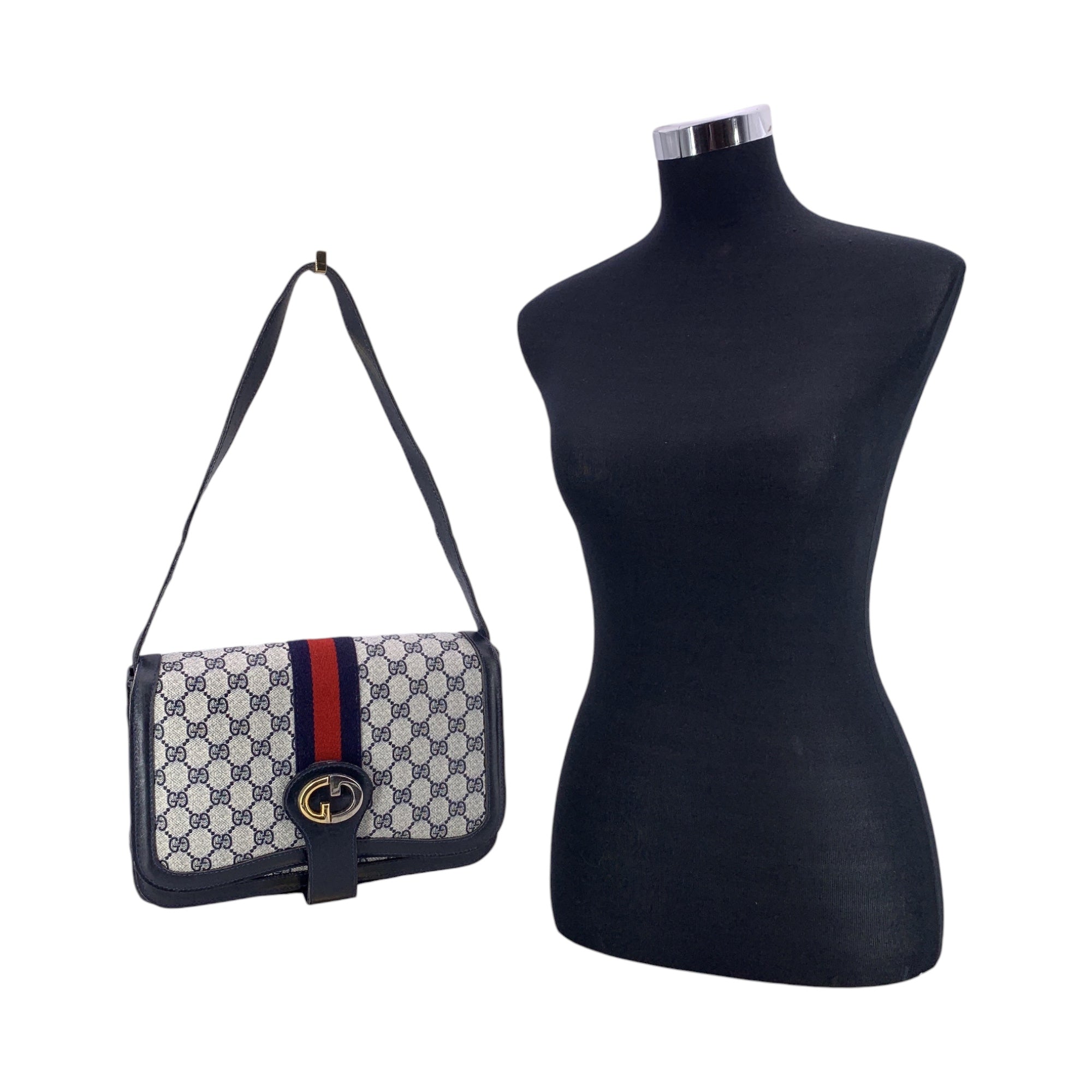 Gucci Ophidia Shoulder Bags