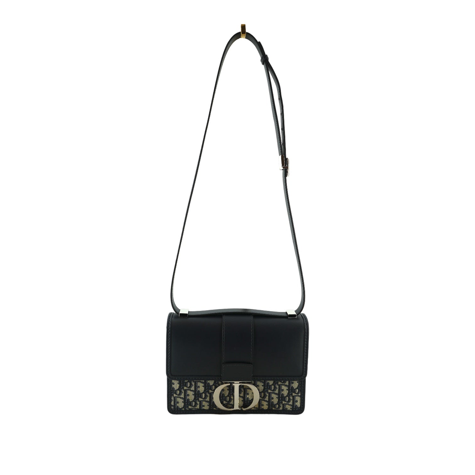 Dior 30 Montaigne Shoulder Bags