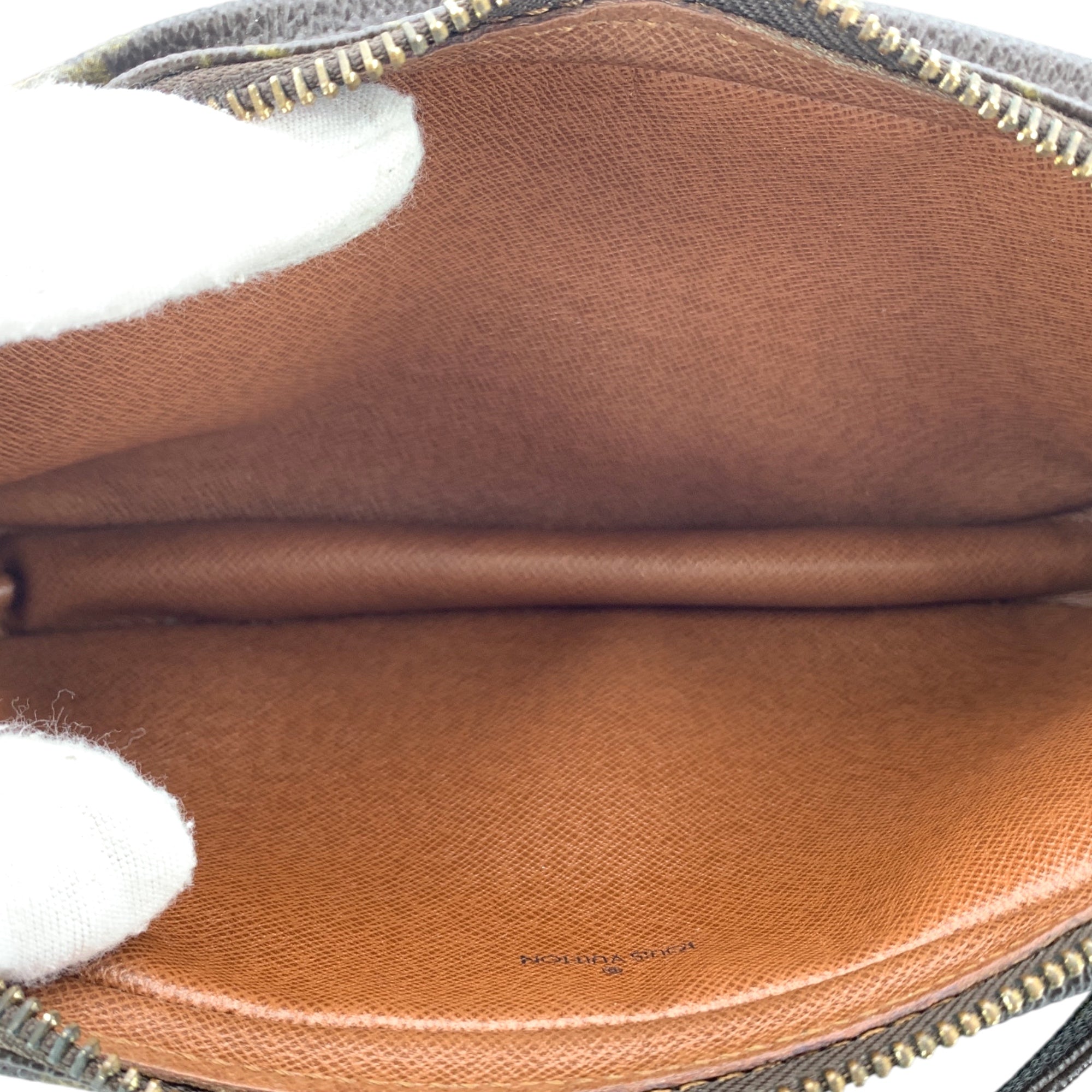 Louis Vuitton Marly vintage Clutches