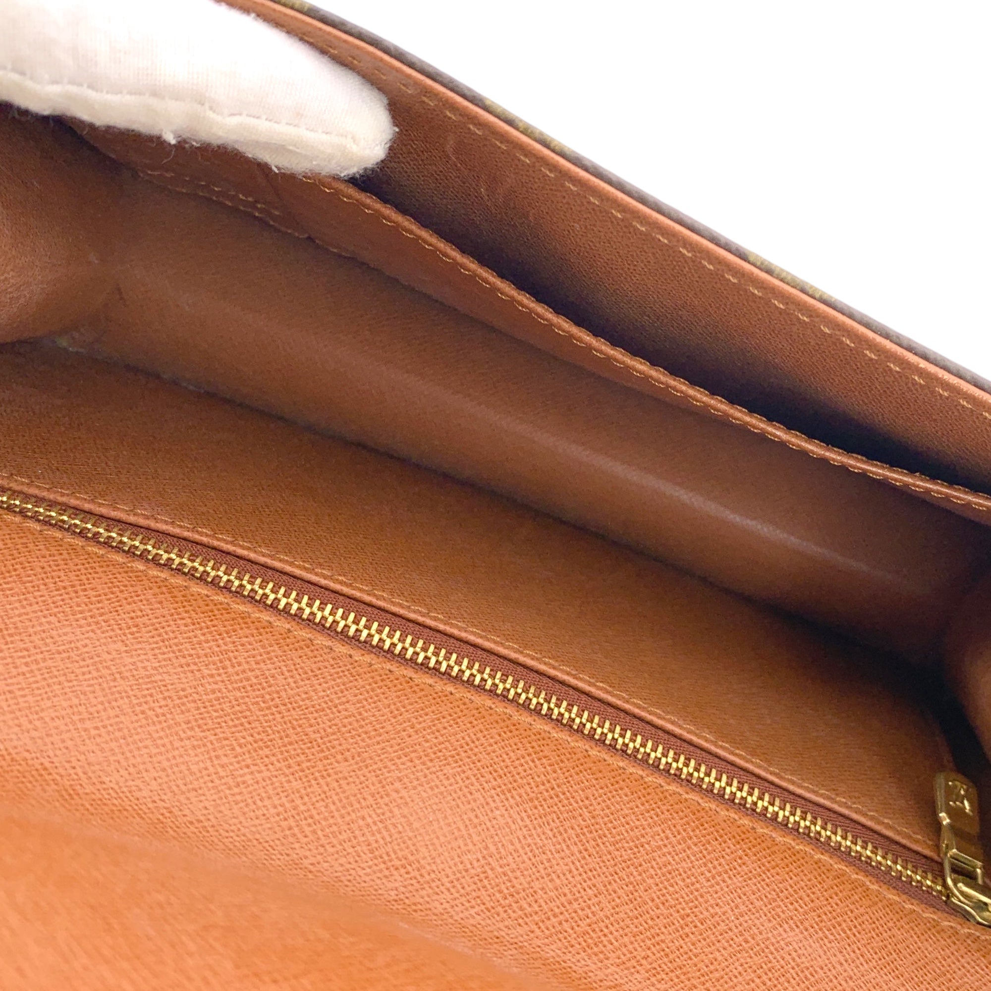 Louis Vuitton Pochette Dame Clutches
