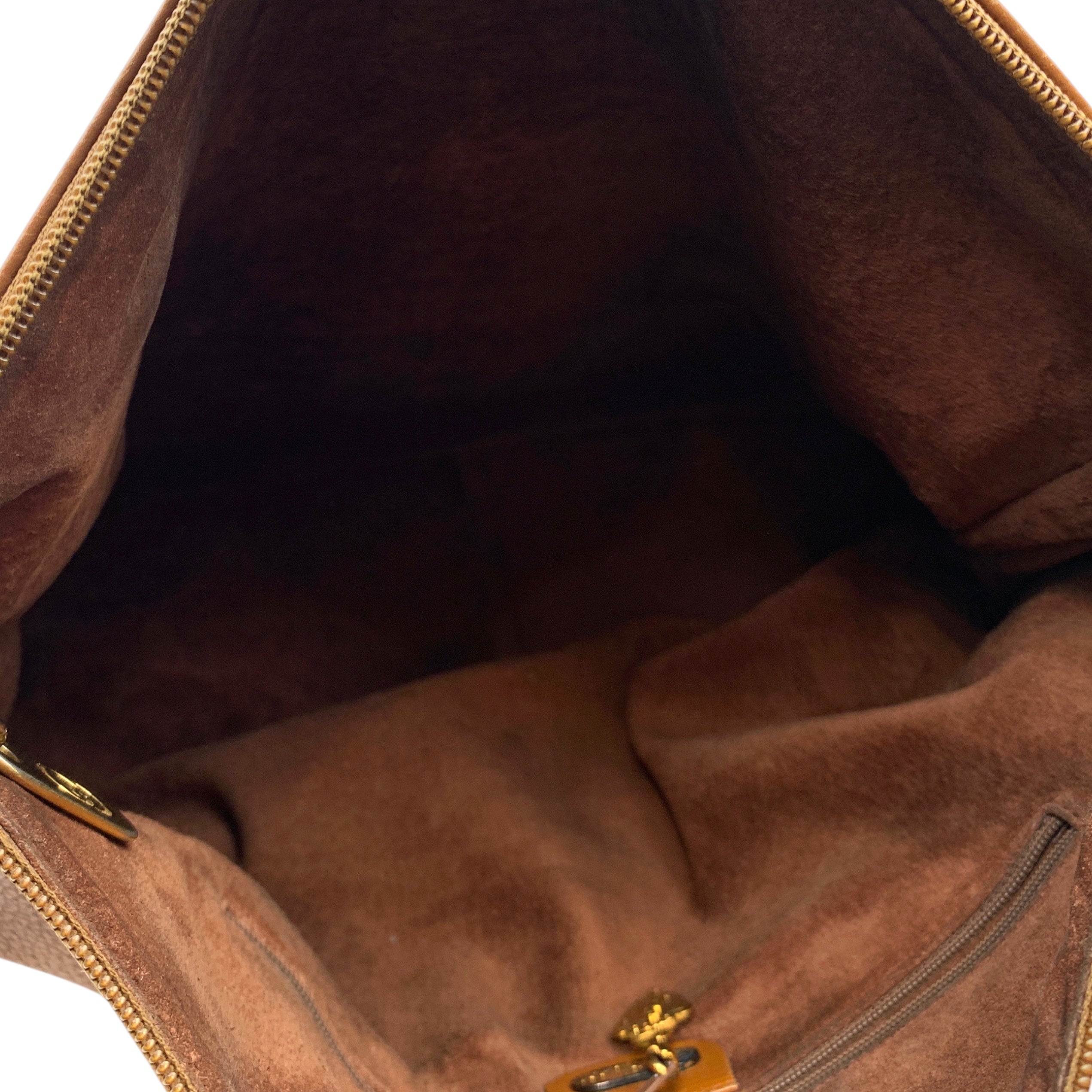 Gucci GG Interlocking Shoulder Bags