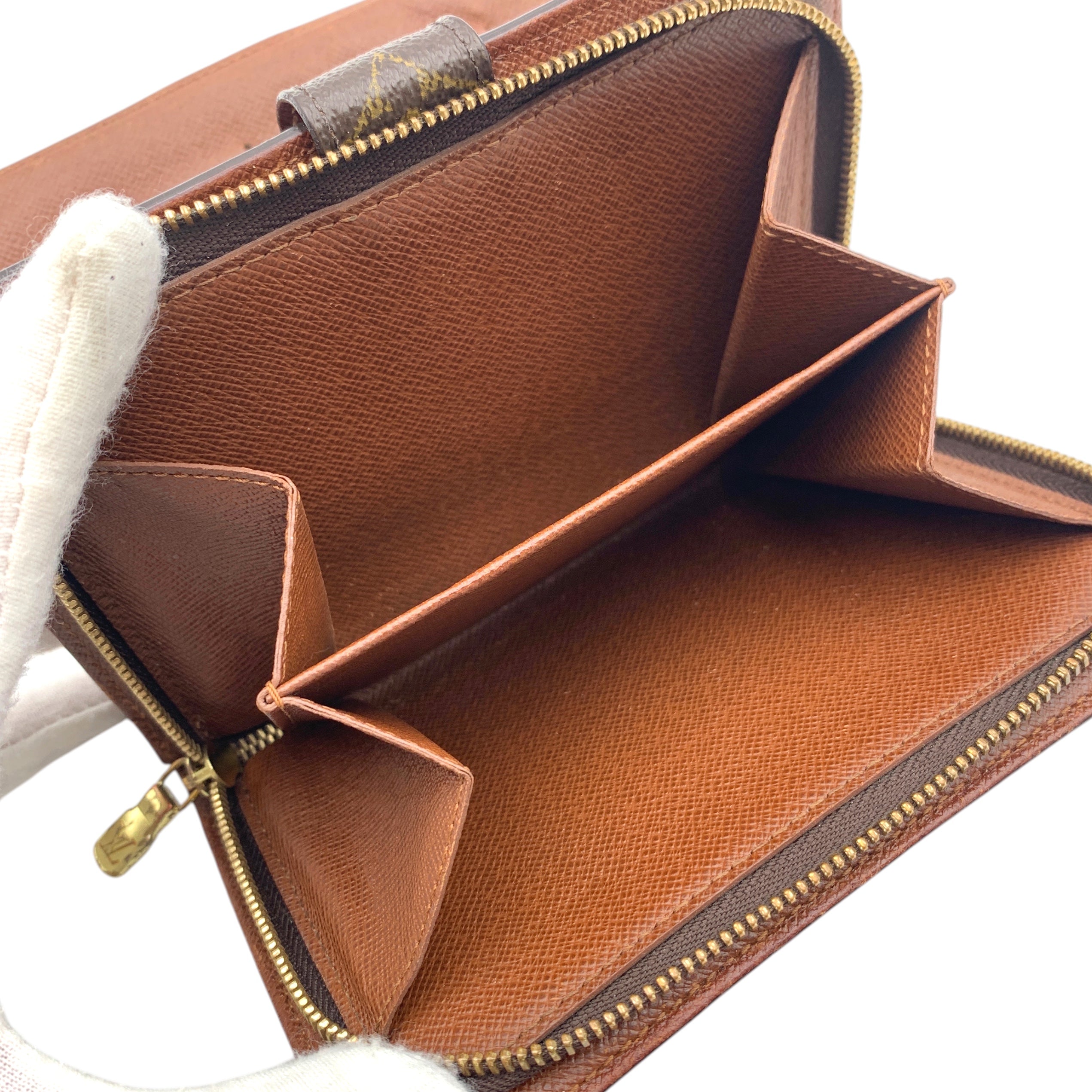 Louis Vuitton Porte Papier Wallets
