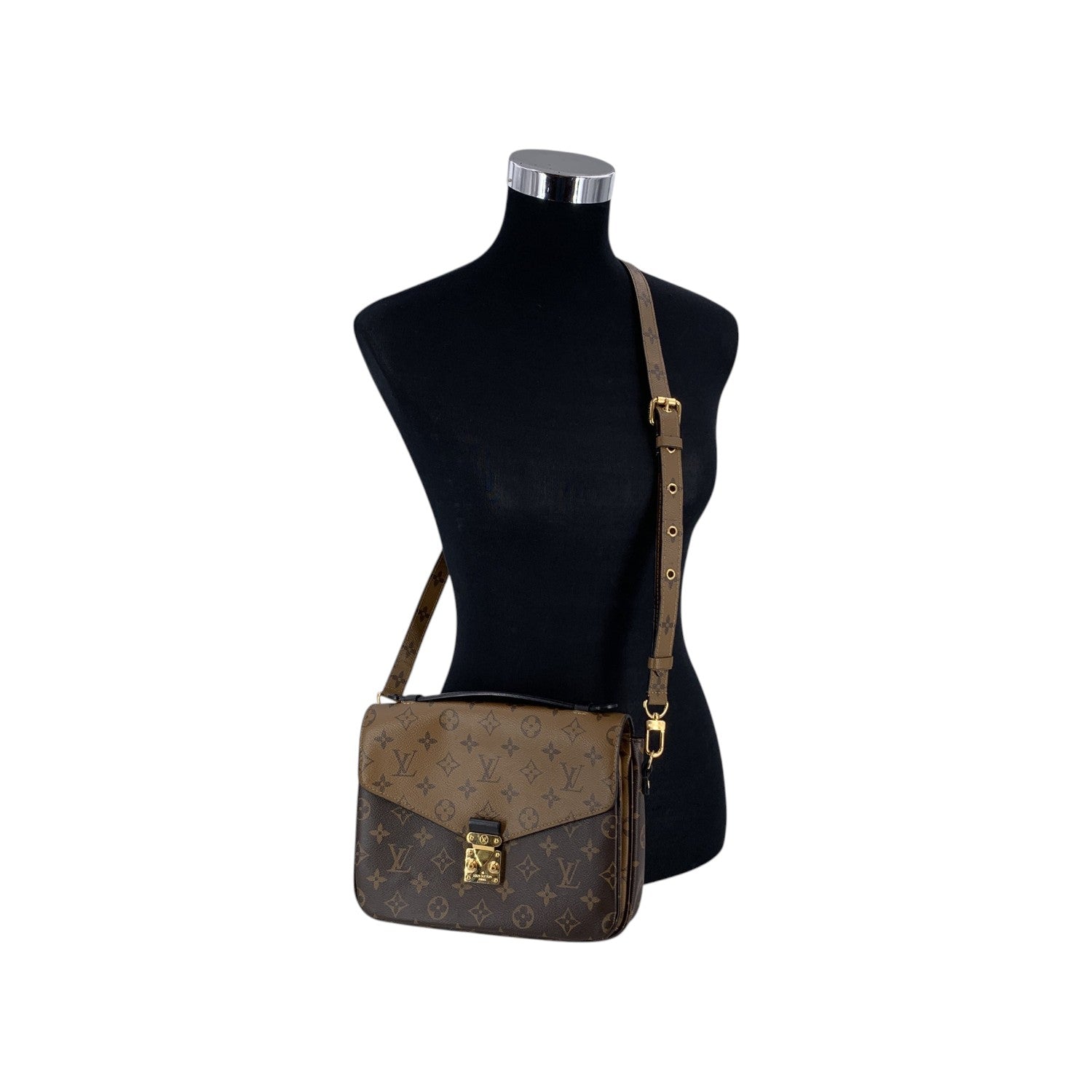 Louis Vuitton Metis Shoulder Bags