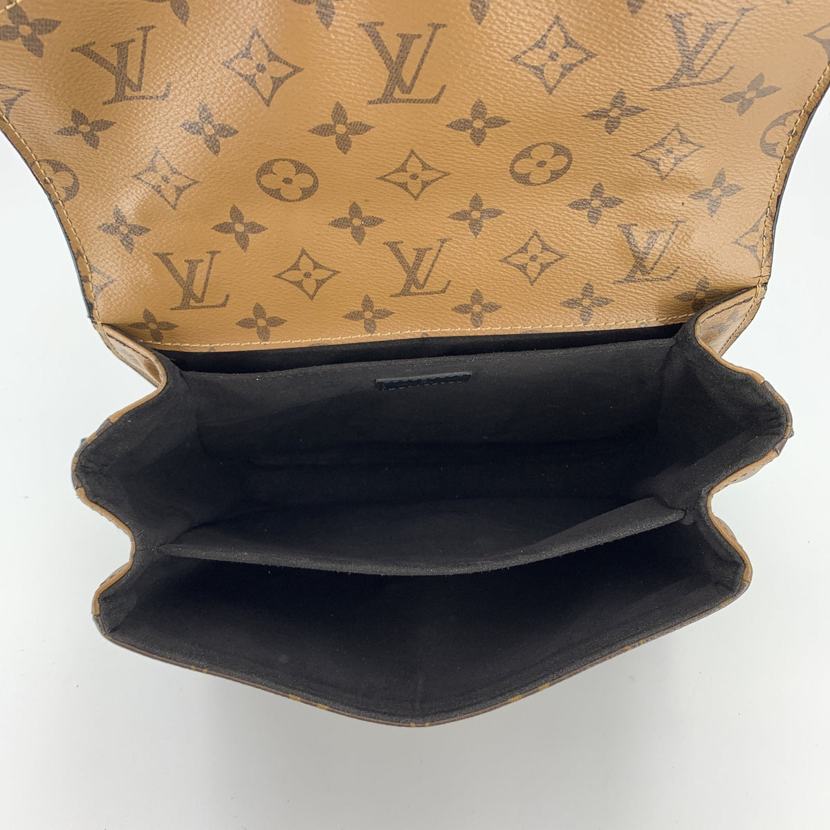 Louis Vuitton Metis Shoulder Bags