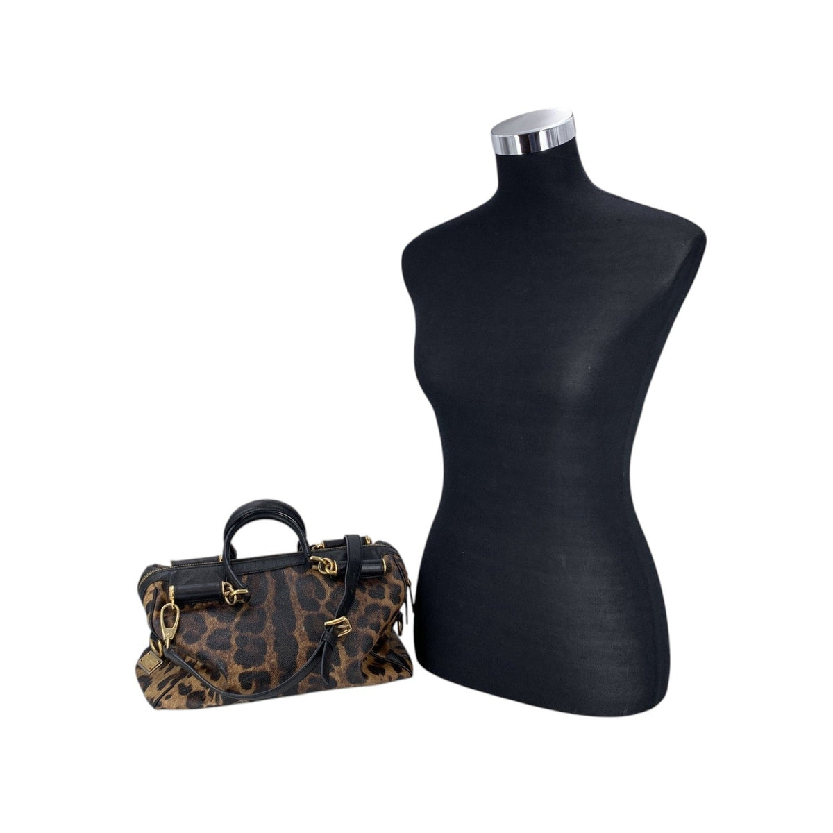 Dolce & Gabbana Vittoria Shoulder Bags