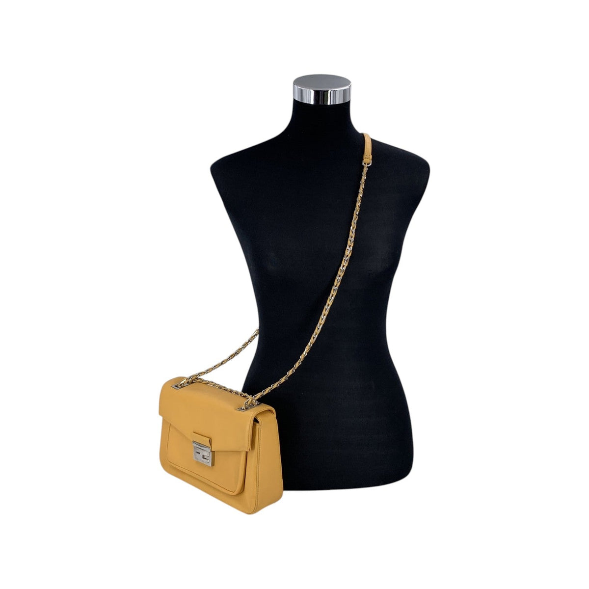 Fendi Baguette Shoulder Bags