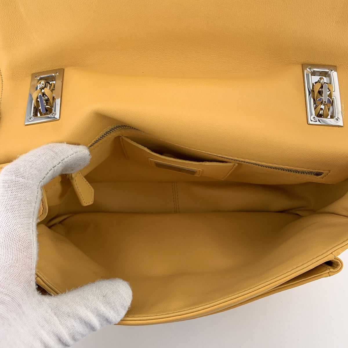 Fendi Baguette Shoulder Bags