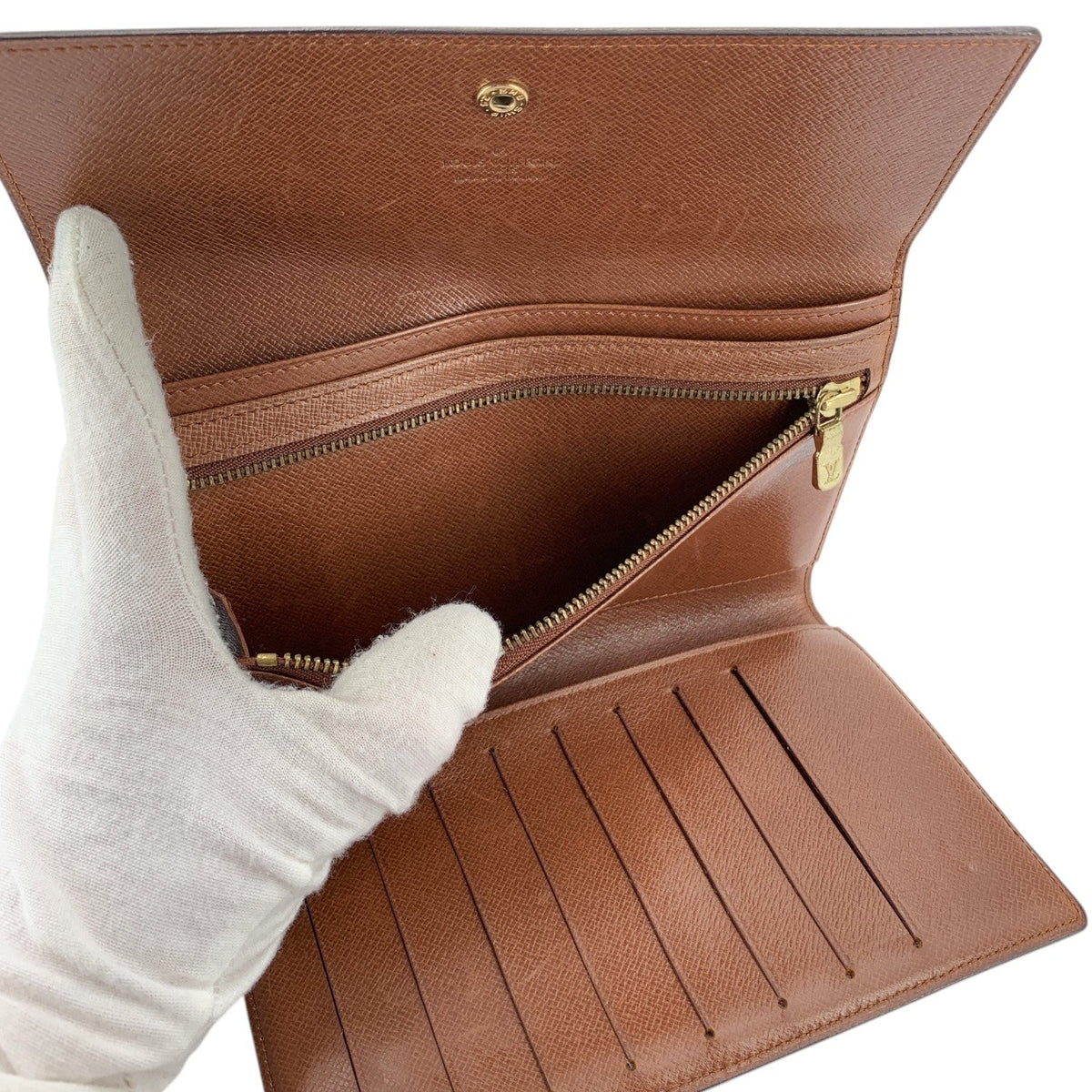 Louis Vuitton Pochette Passport Wallets
