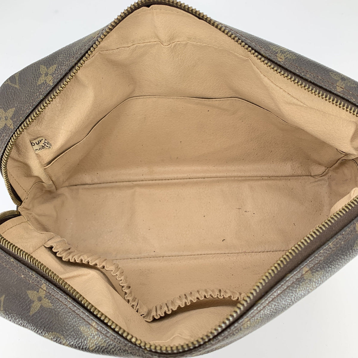 Louis Vuitton Trousse de Toilette Clutches