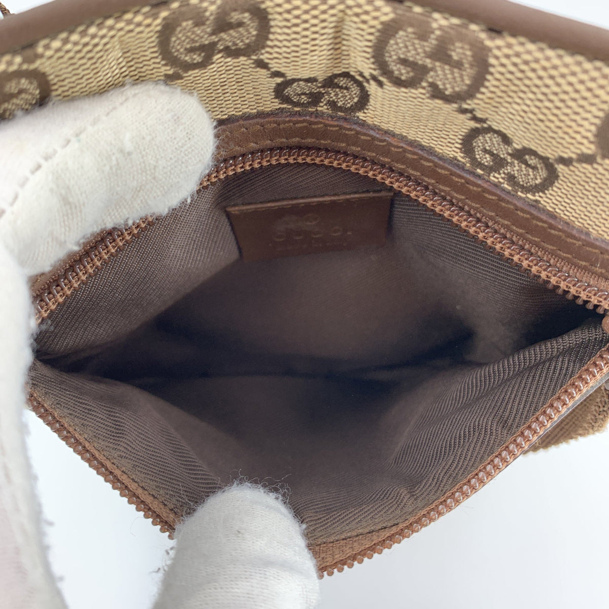 Gucci GG Canvas Messenger Crossbody Bags