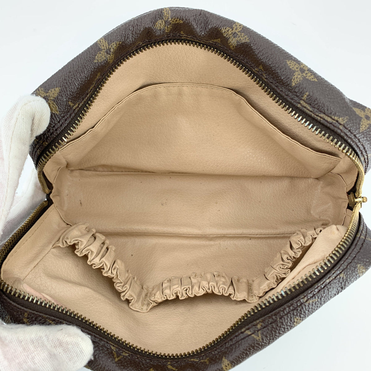Louis Vuitton Trousse de Toilette Clutches
