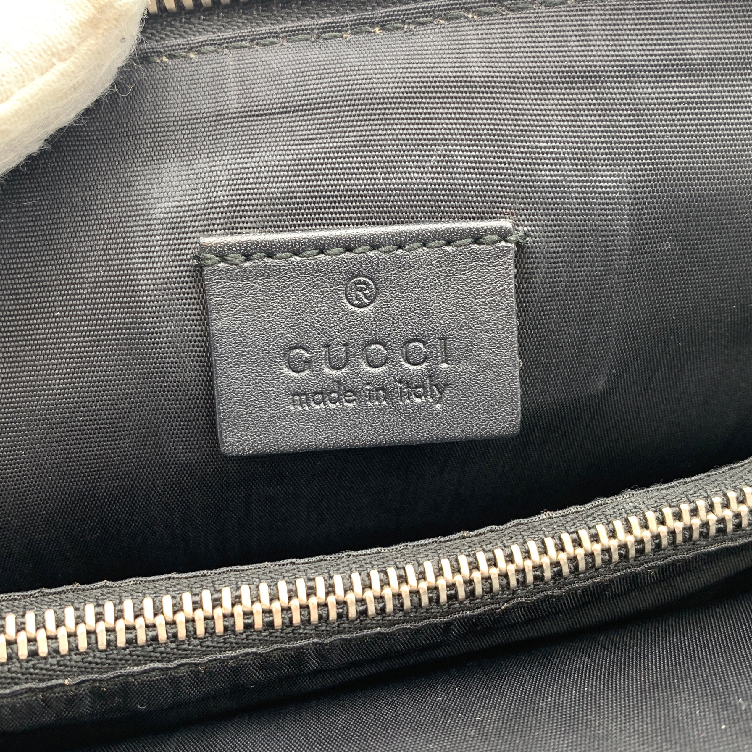 Gucci Guccy Crossbody Bags