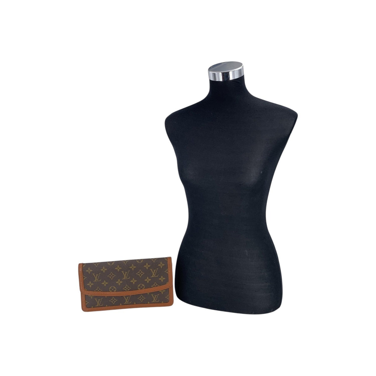 Louis Vuitton Pochette Dame Clutches