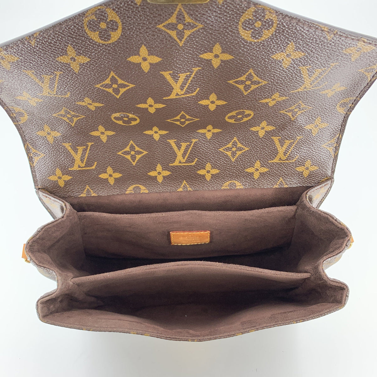 Louis Vuitton Metis Shoulder Bags
