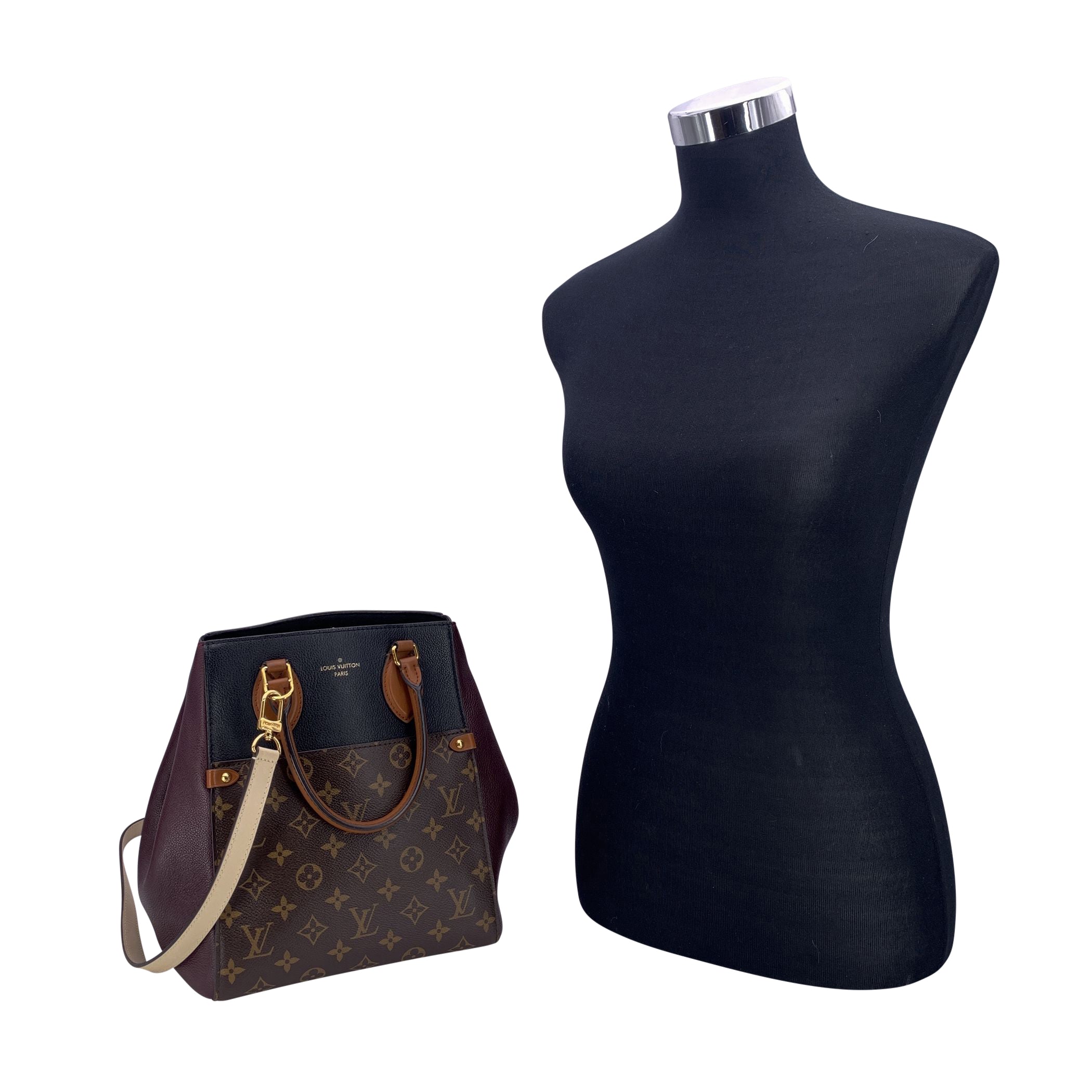 Shoulder Bags Louis Vuitton