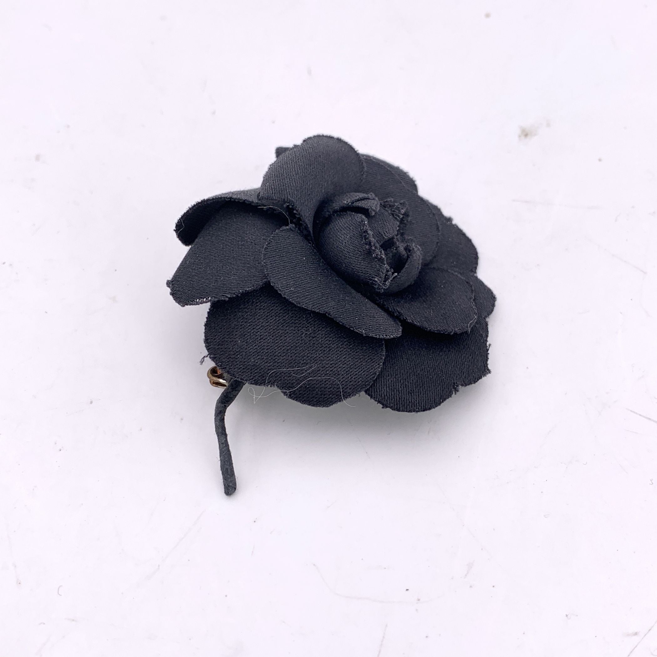 CHANEL Brooches Camelia