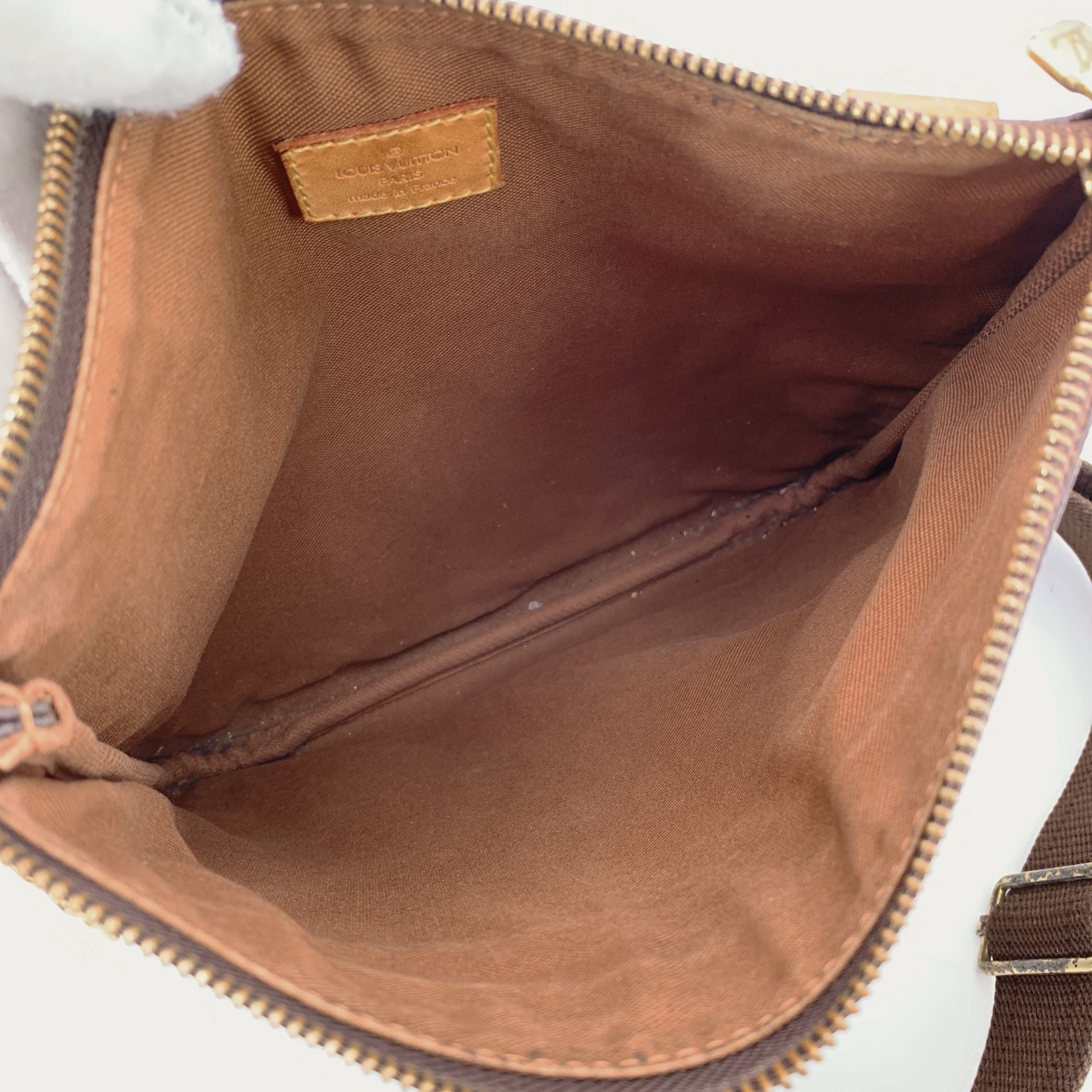 LOUIS VUITTON Crossbody Bags Bosphore