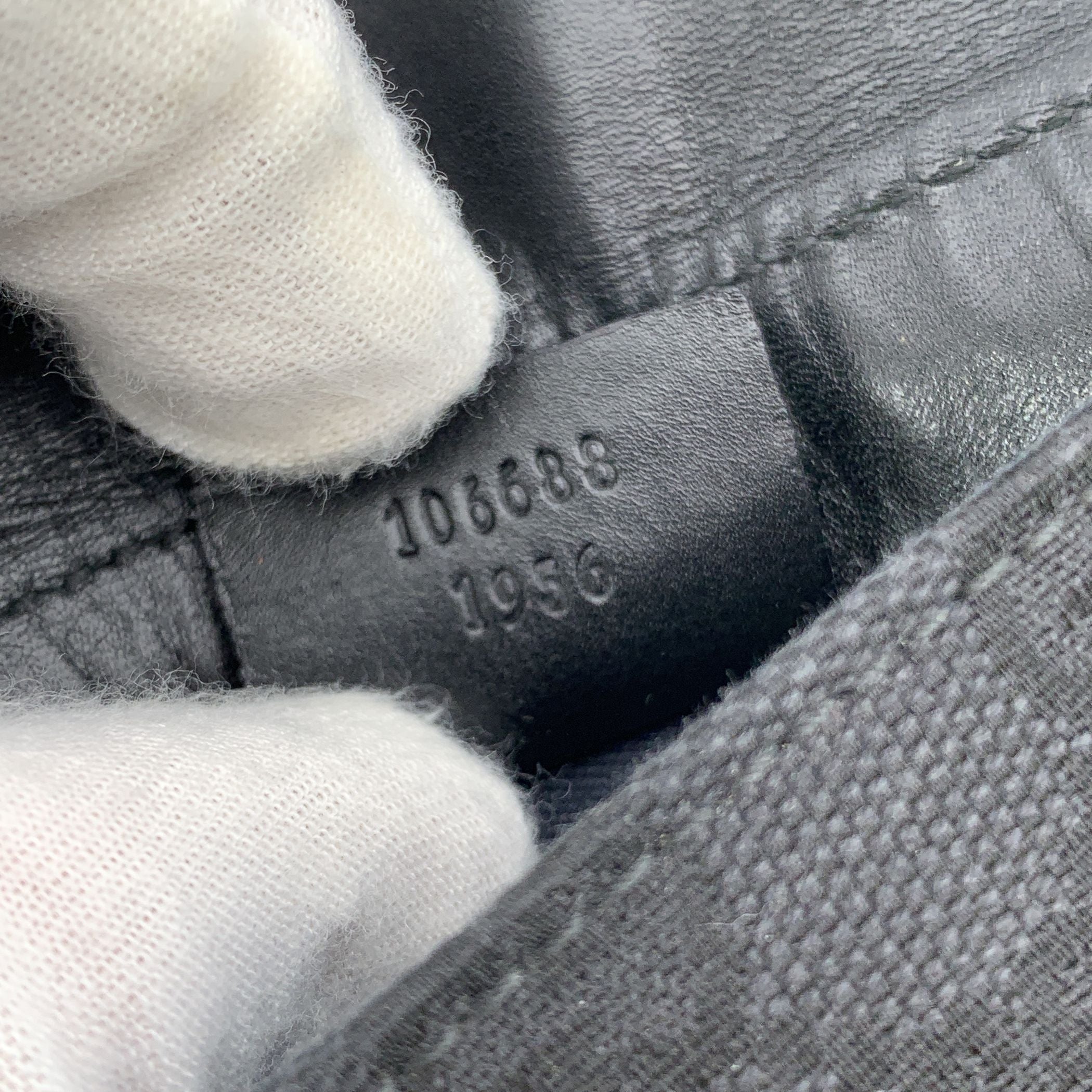 GUCCI Shoulder Bags