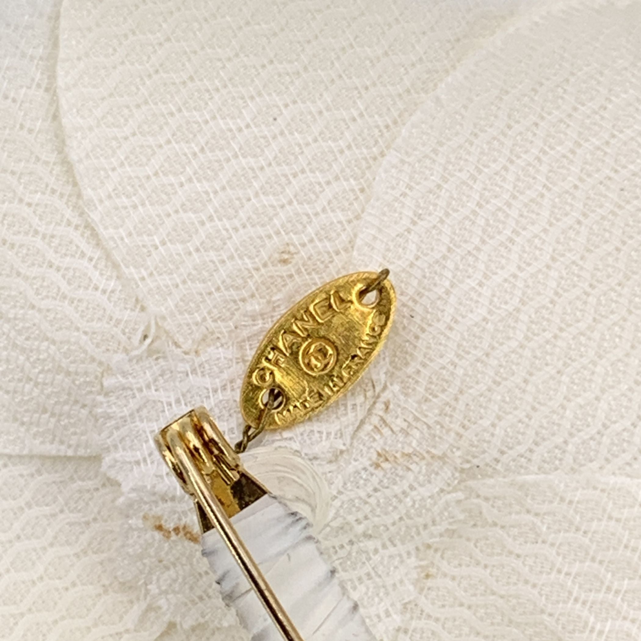 CHANEL Brooches Camelia