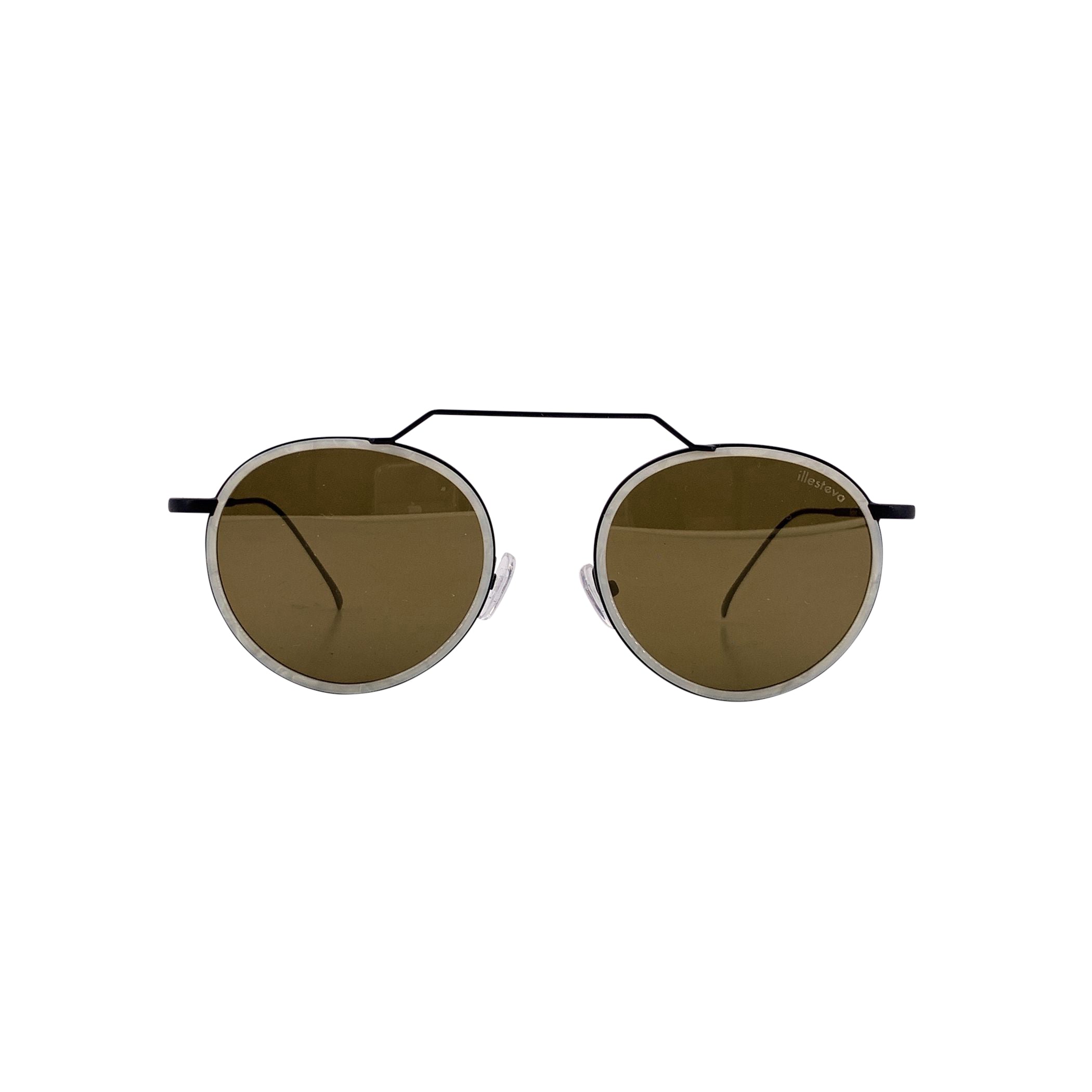 ILLESTEVA Sunglasses