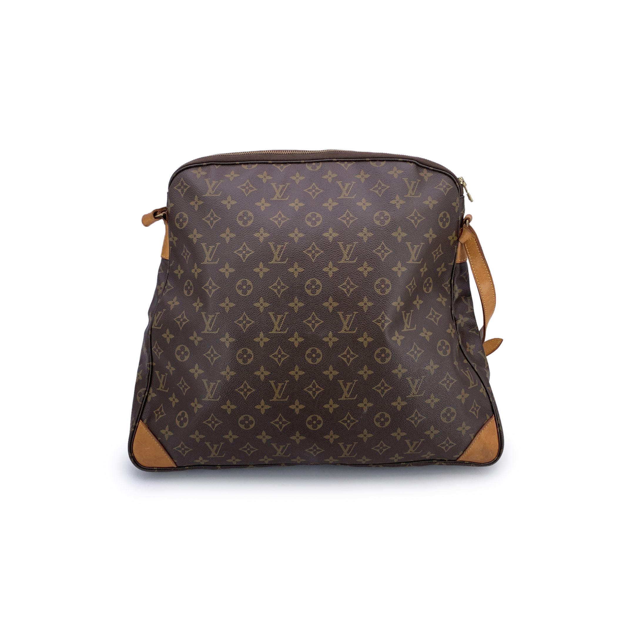 LOUIS VUITTON Shoulder Bags