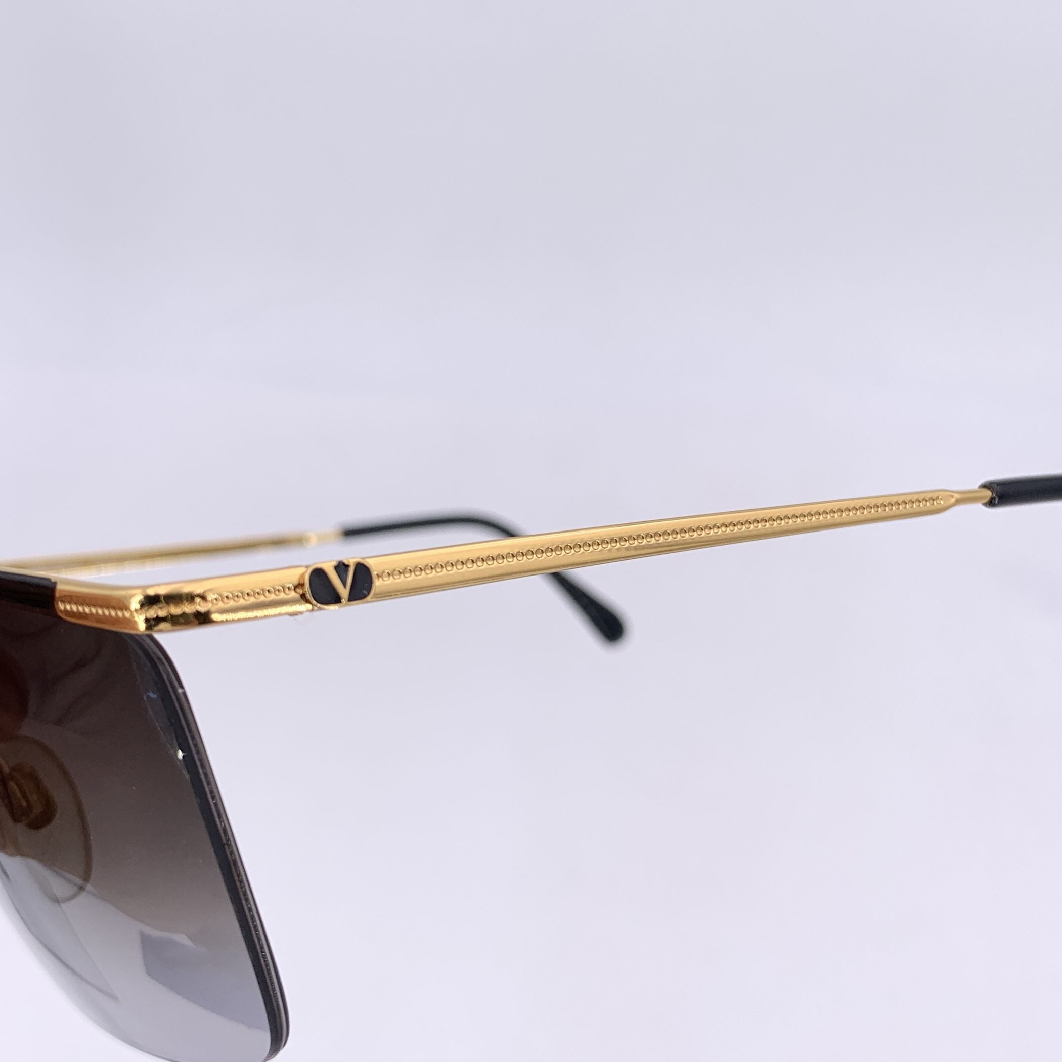 VALENTINO GARAVANI Sunglasses