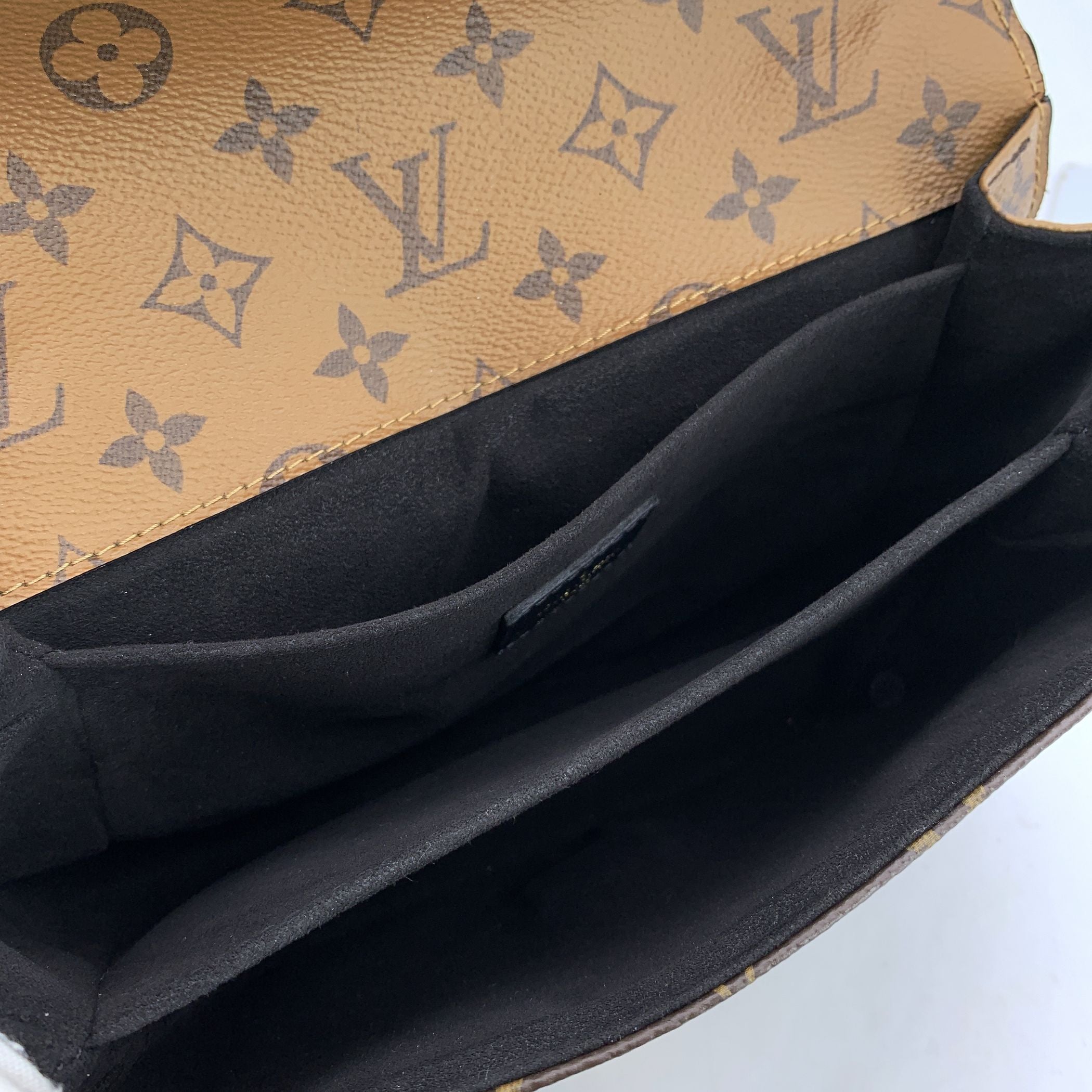 LOUIS VUITTON Crossbody Bags Metis